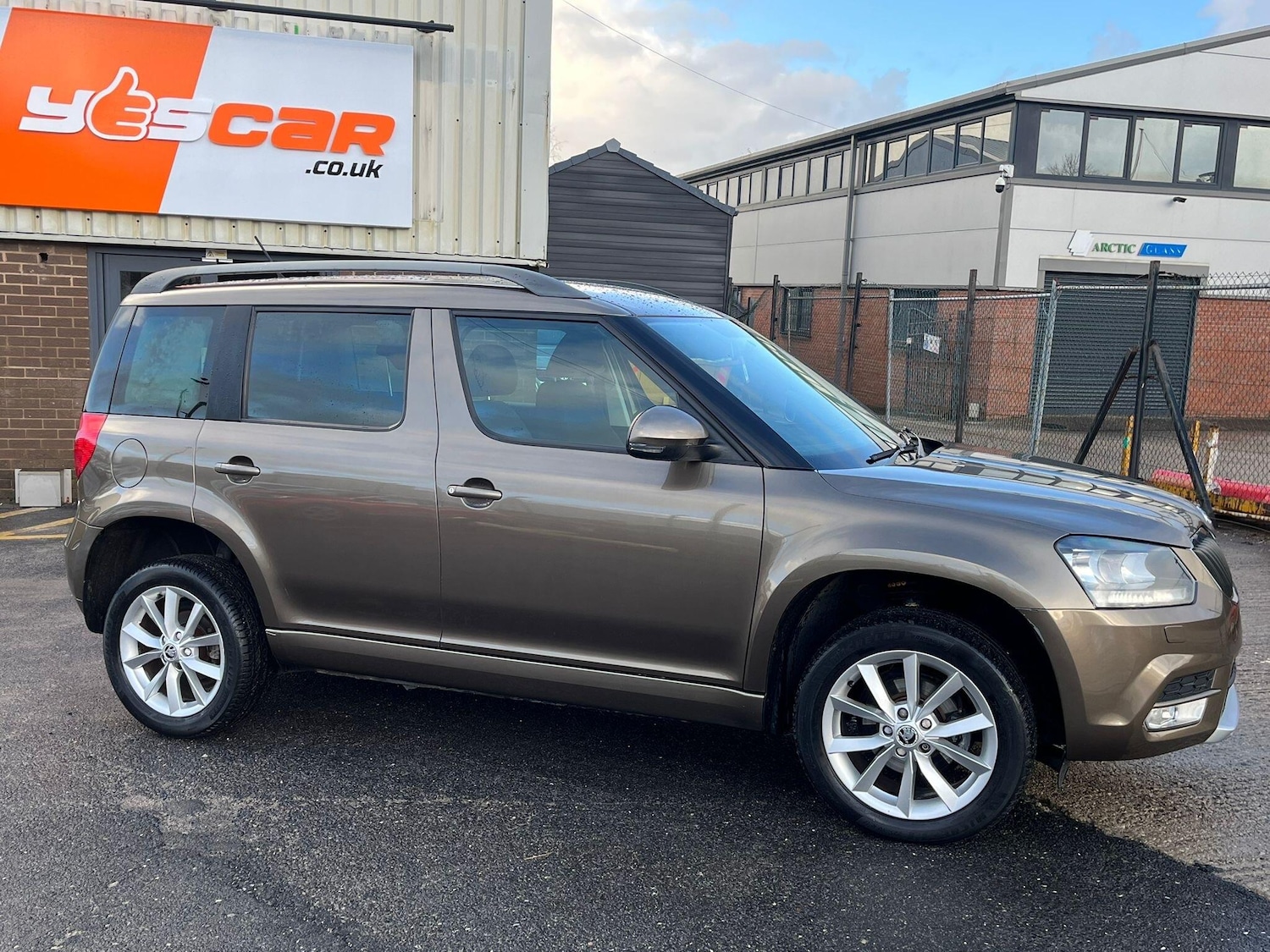 Used Skoda Yeti 2014 for sale - 76671299: Photo 11
