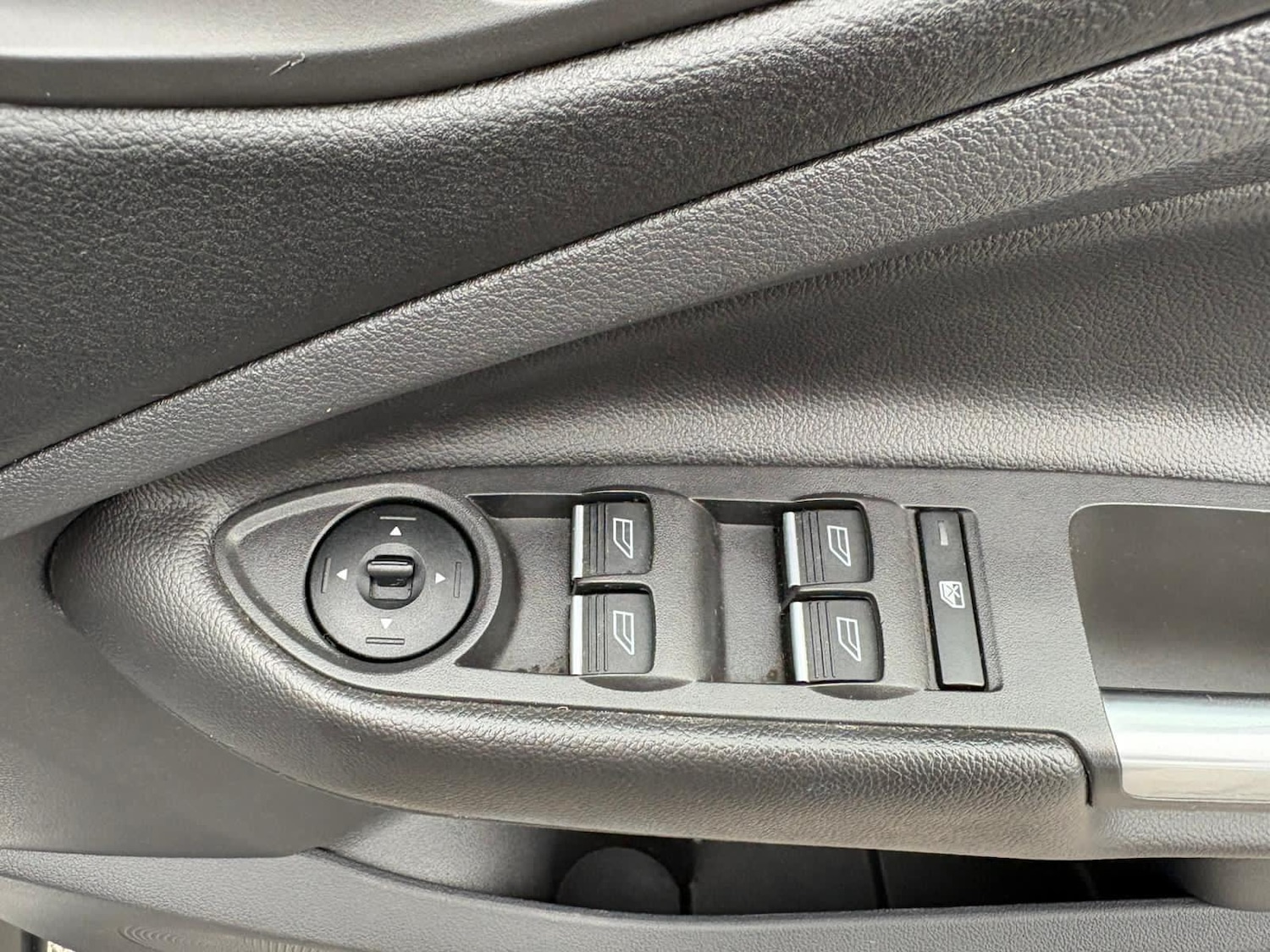 Used Ford Kuga 2014 for sale - 77191934: Photo 31