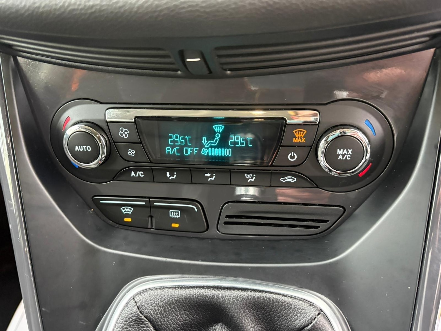 Used Ford Kuga 2014 for sale - 77191934: Photo 33