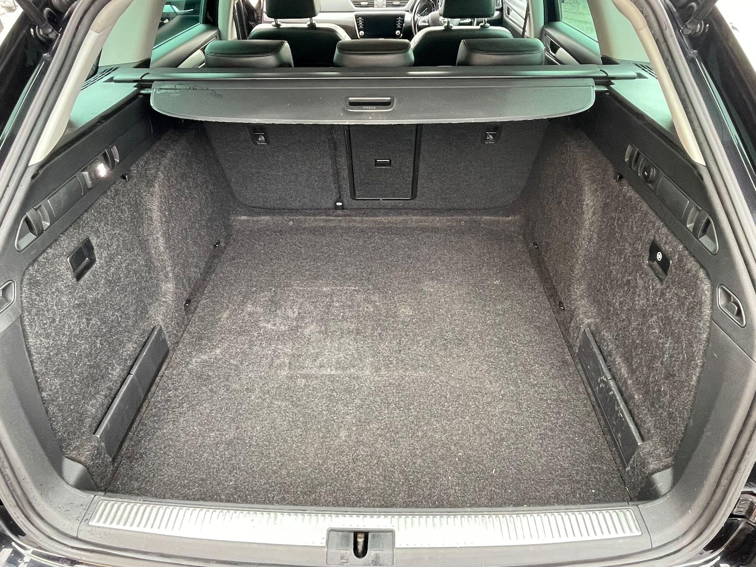 Used Skoda Superb 2018 for sale - 77993424: Photo 36