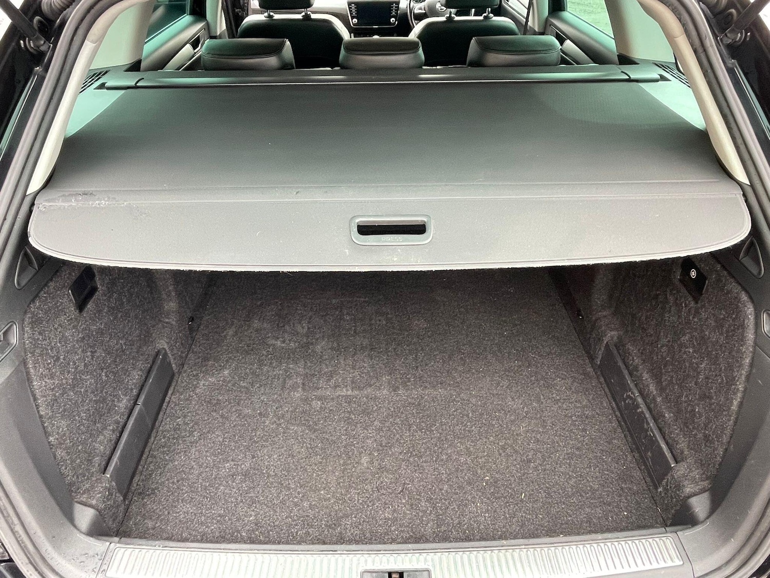 Used Skoda Superb 2018 for sale - 77993424: Photo 37