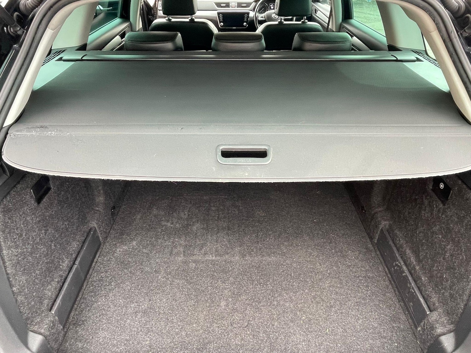 Used Skoda Superb 2018 for sale - 77993424: Photo 38