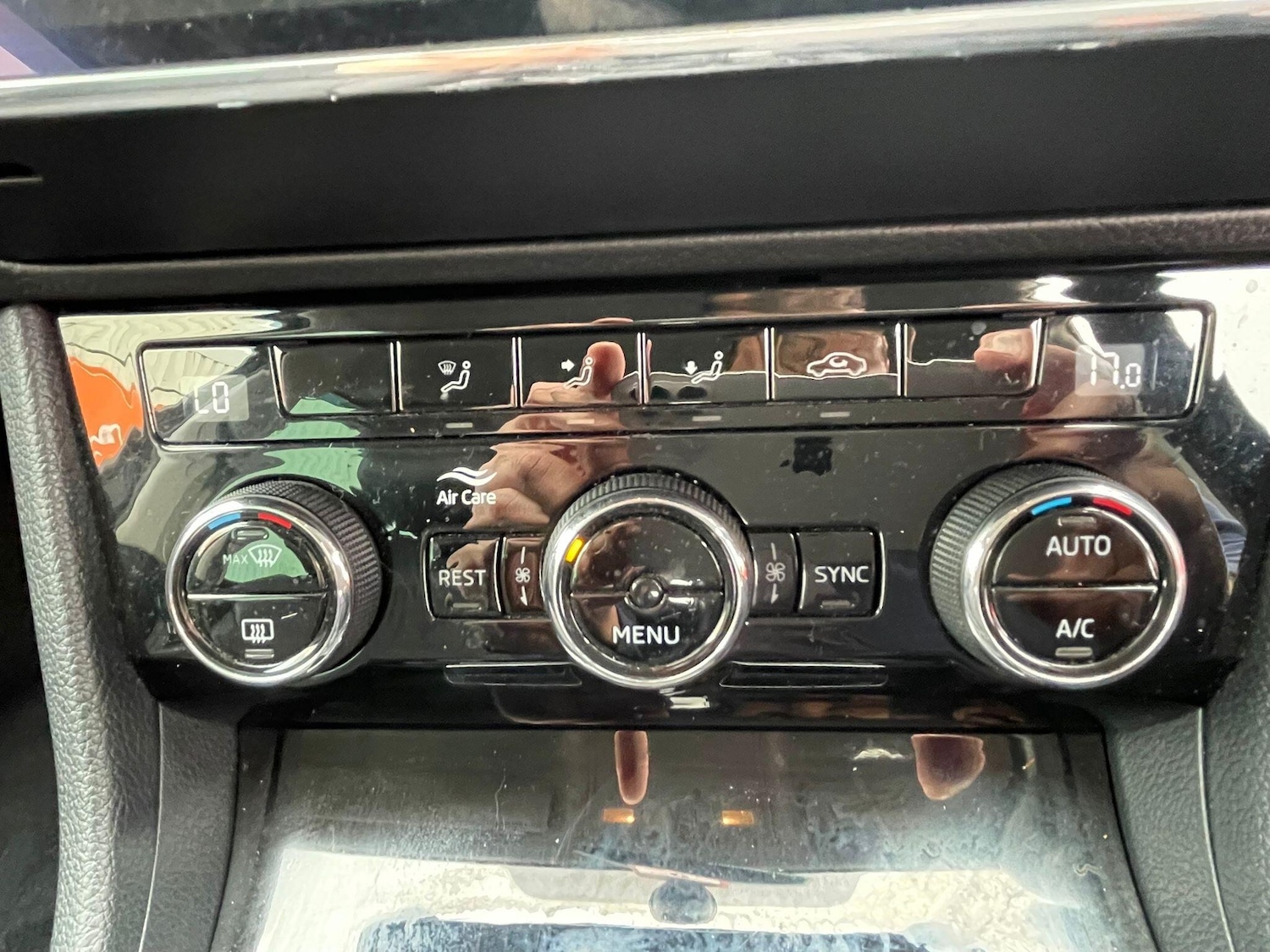 Used Skoda Superb 2018 for sale - 77993424: Photo 54