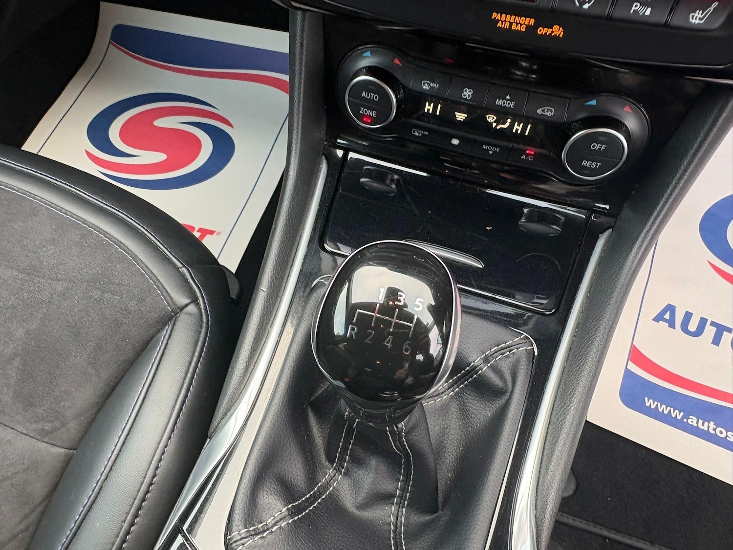 Used Infiniti Q30 2017 for sale - 77440091: Photo 17