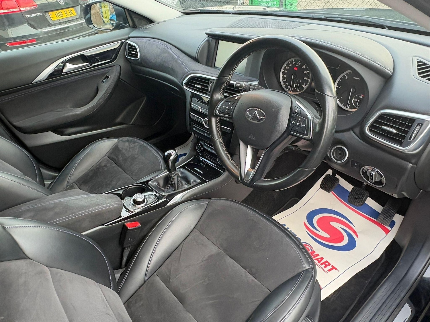 Used Infiniti Q30 2017 for sale - 77440091: Photo 19