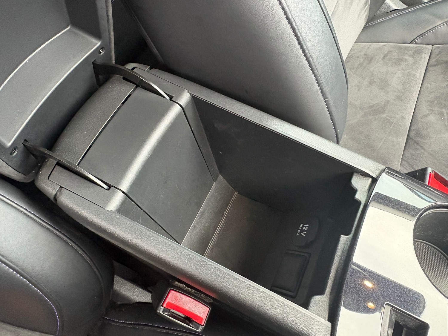 Used Infiniti Q30 2017 for sale - 77440091: Photo 23