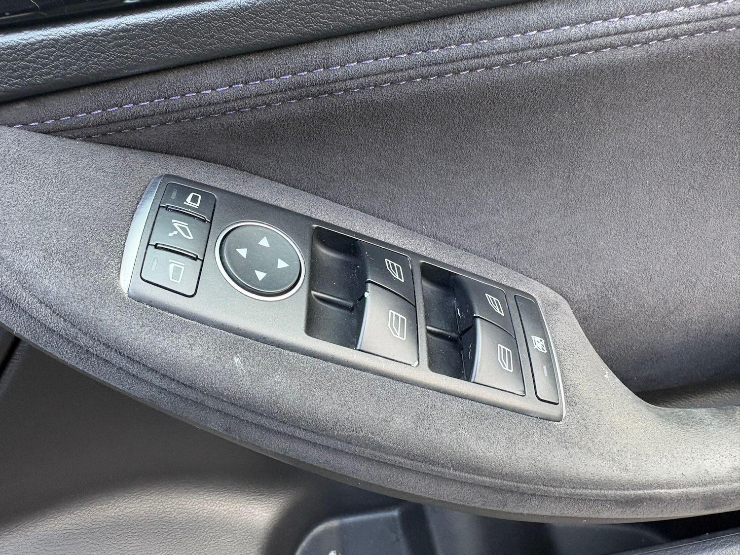 Used Infiniti Q30 2017 for sale - 77440091: Photo 25