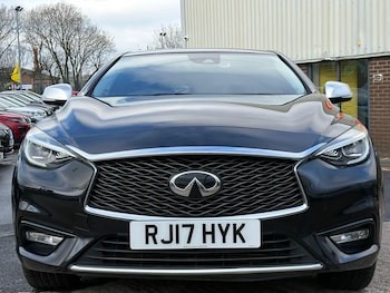 Used Infiniti Q30 2017 for sale - 77440091: Photo