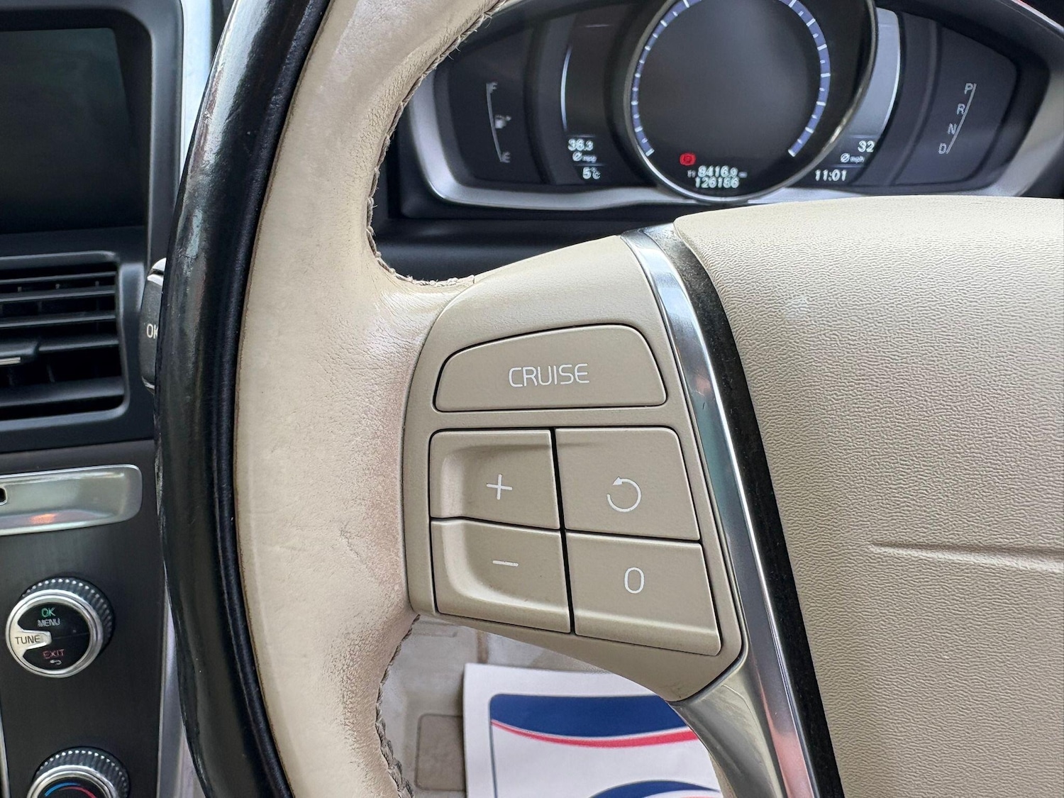 Used Volvo XC60 2014 for sale - 76965063: Photo 25