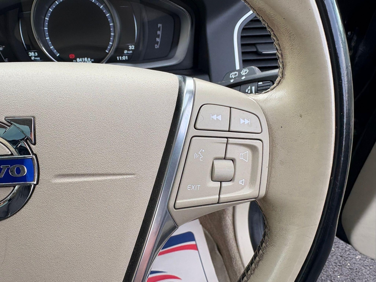 Used Volvo XC60 2014 for sale - 76965063: Photo 26