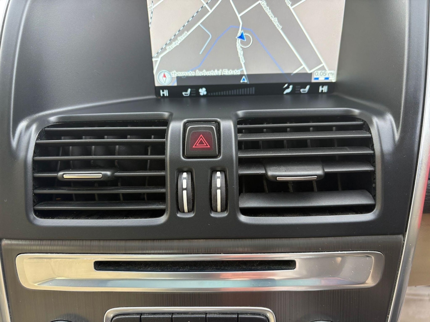 Used Volvo XC60 2014 for sale - 76965063: Photo 41