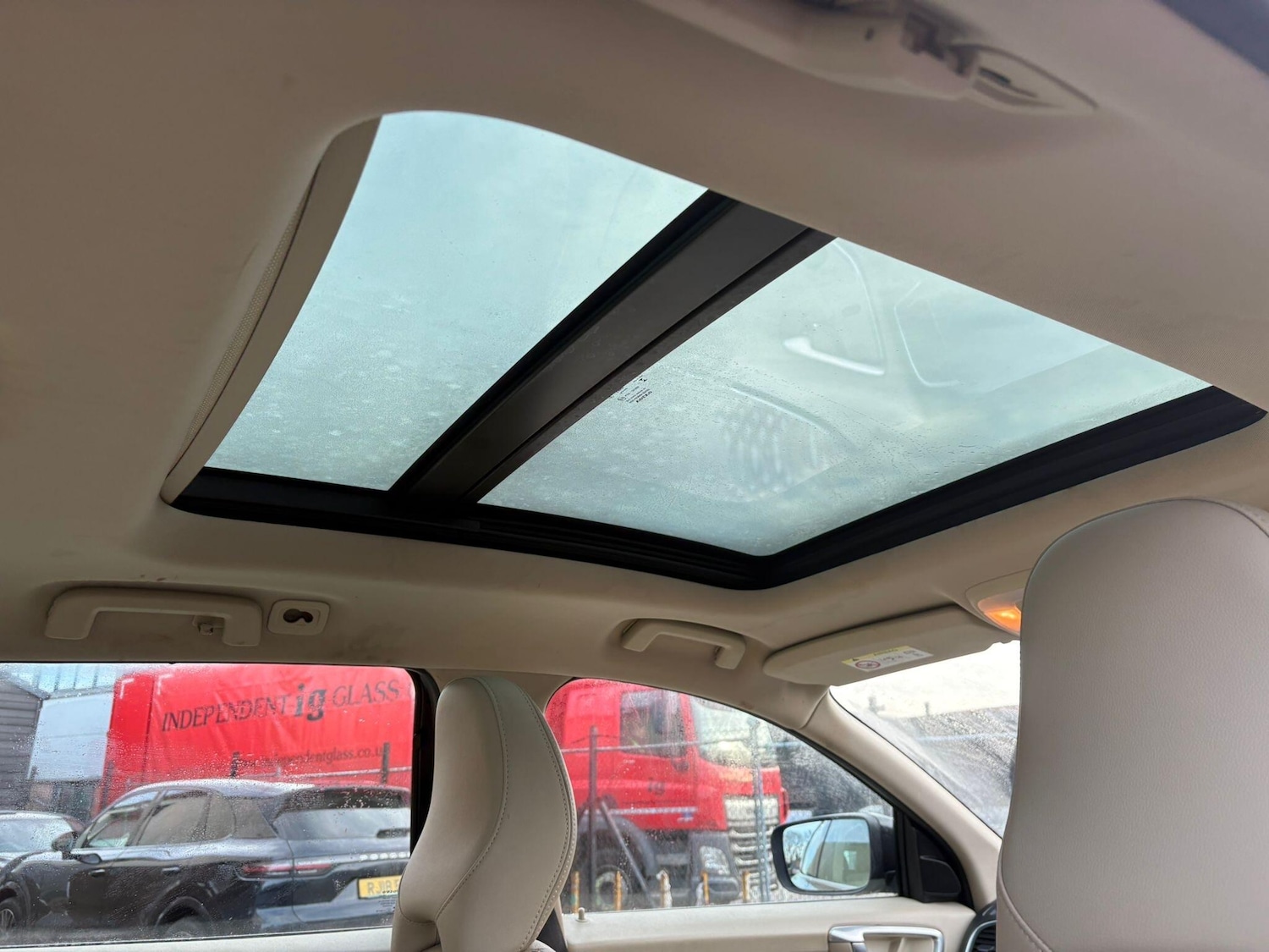 Used Volvo XC60 2014 for sale - 76965063: Photo 47