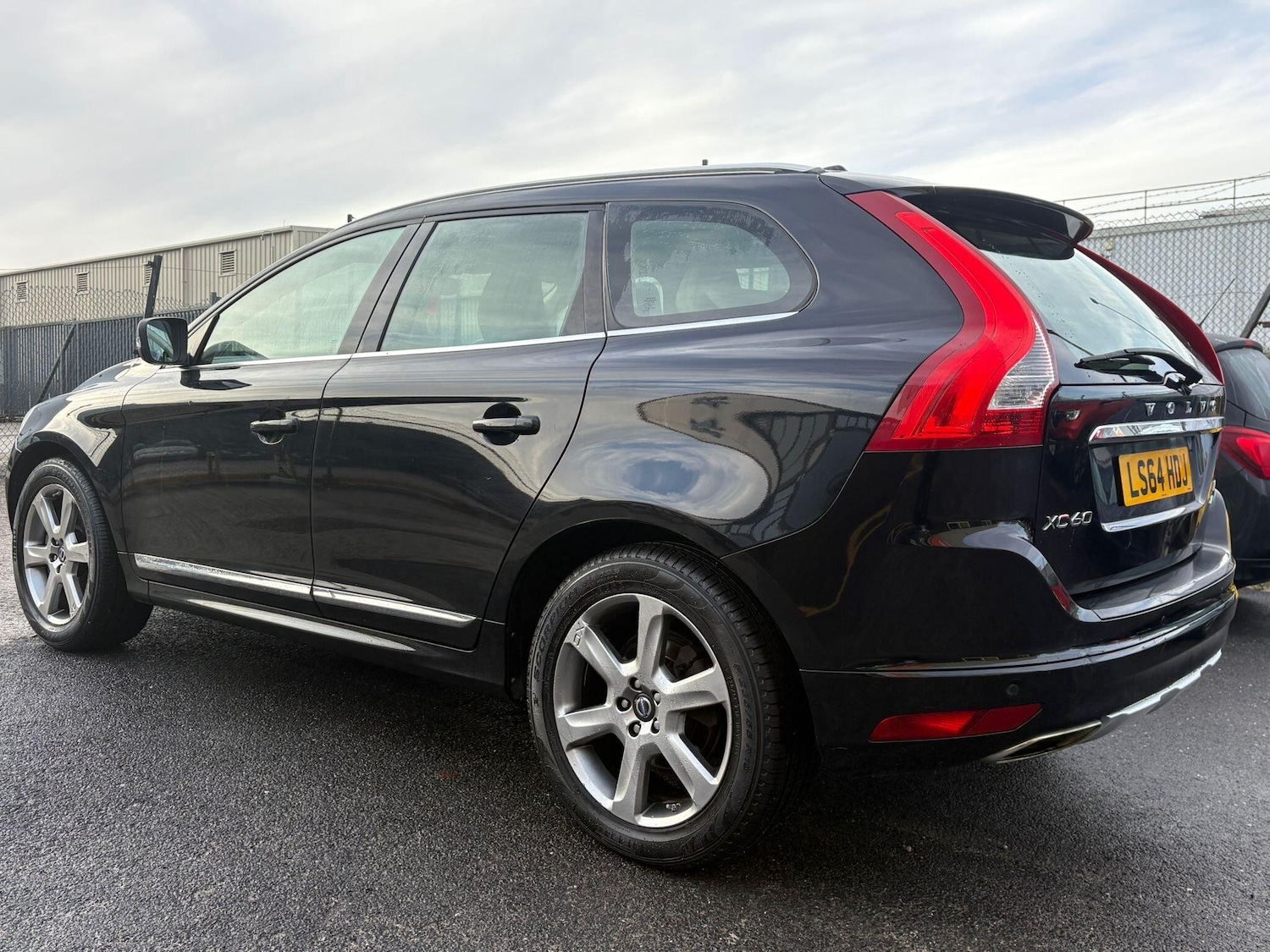 Used Volvo XC60 2014 for sale - 76965063: Photo 5