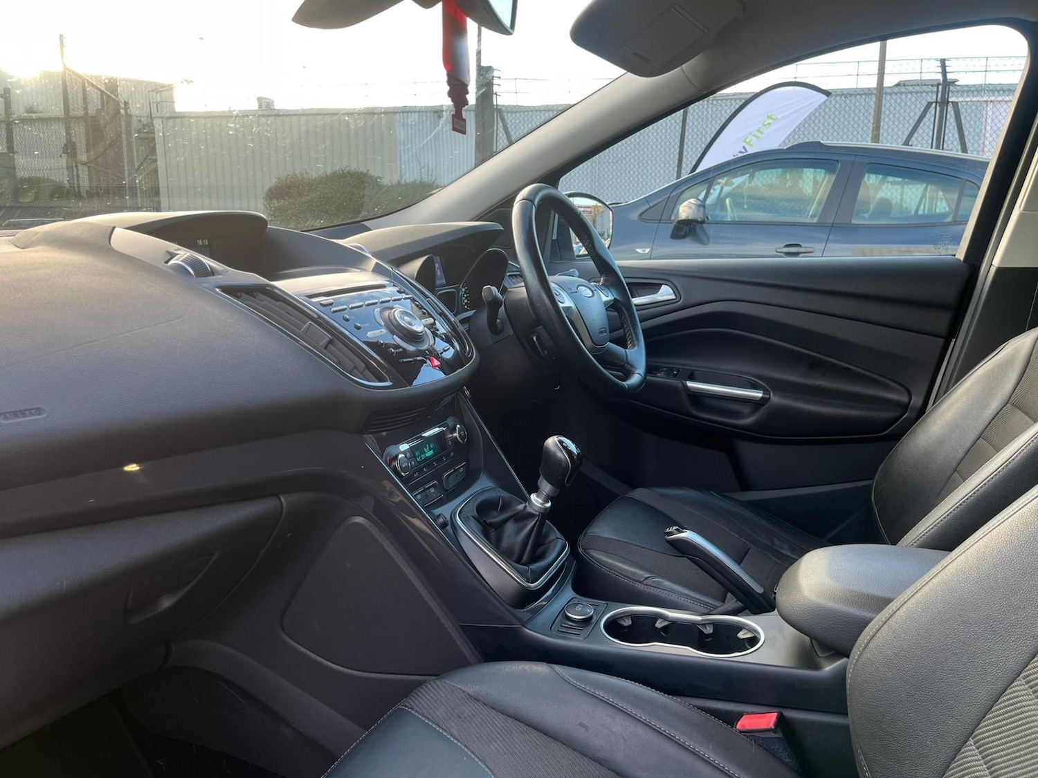 Used Ford Kuga 2014 for sale - 76801537: Photo 2