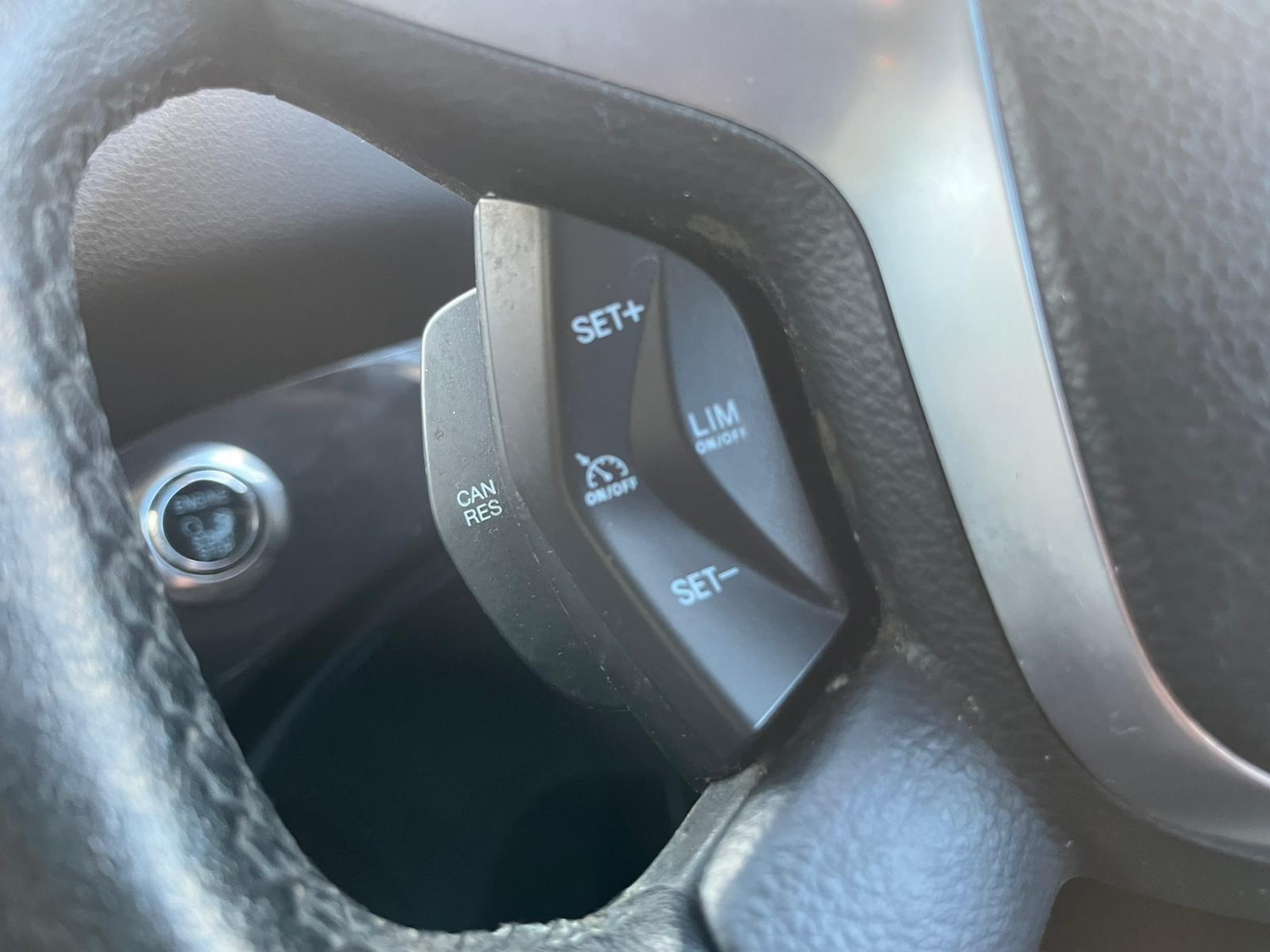 Used Ford Kuga 2014 for sale - 76801537: Photo 24