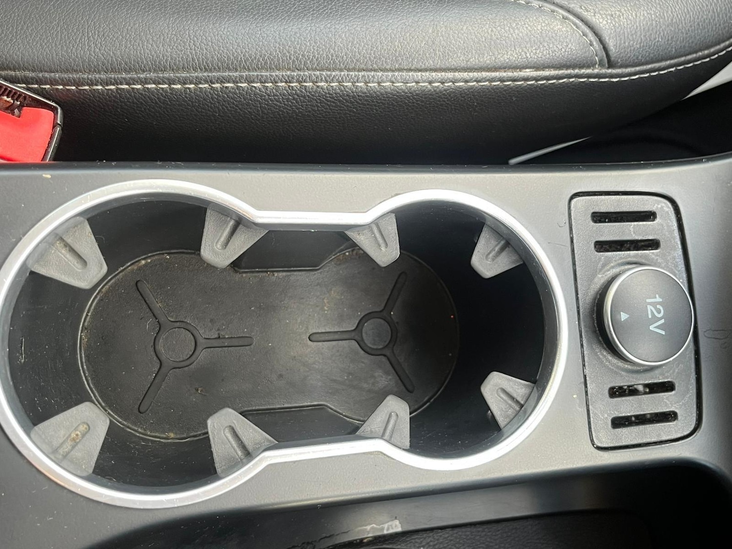 Used Ford Kuga 2014 for sale - 76801537: Photo 45