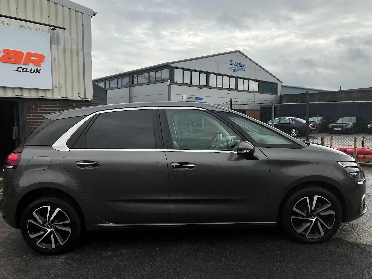 Used Citroen C4 Picasso 2017 for sale - 76727634: Photo 10