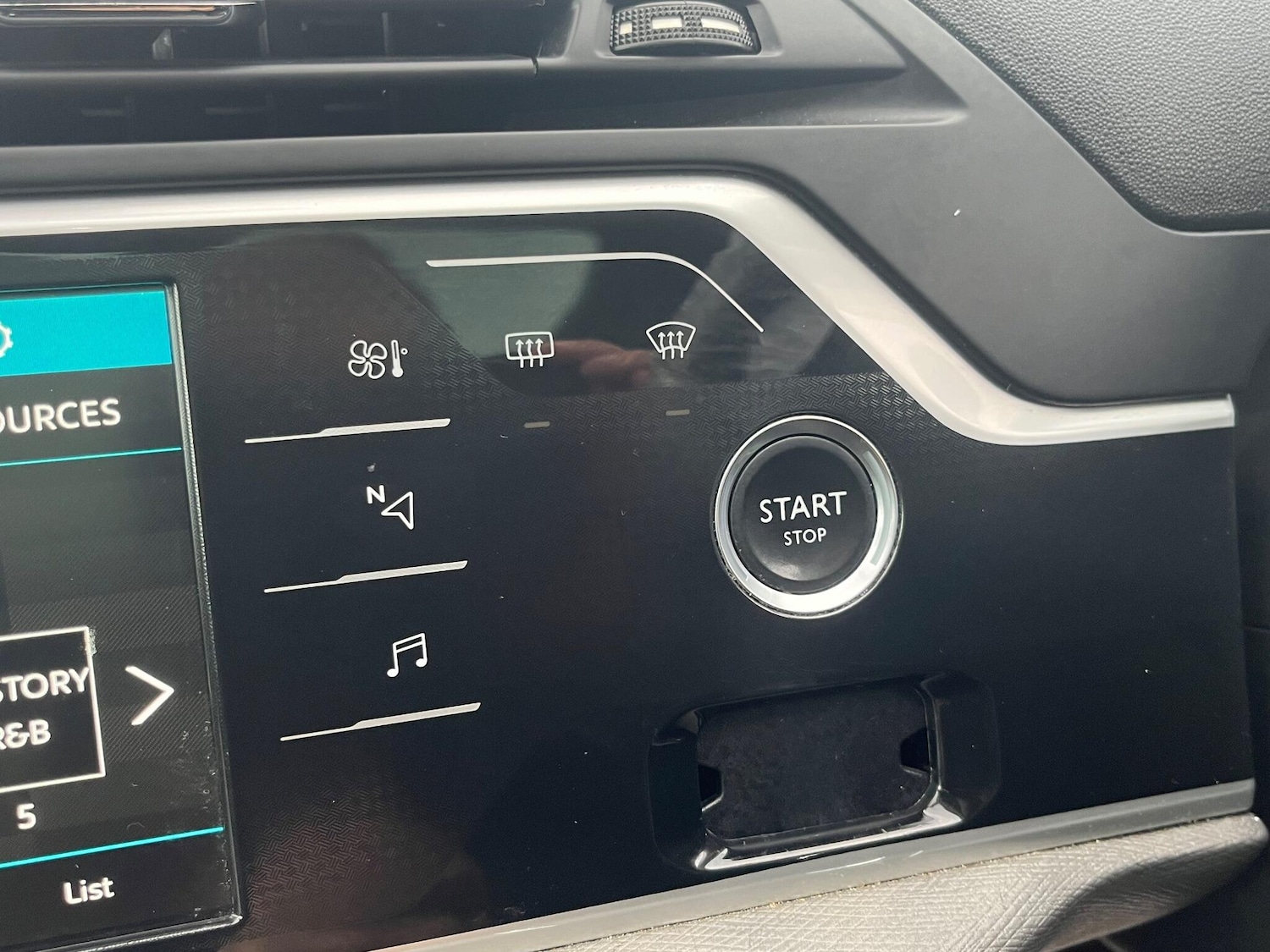 Used Citroen C4 Picasso 2017 for sale - 76727634: Photo 35