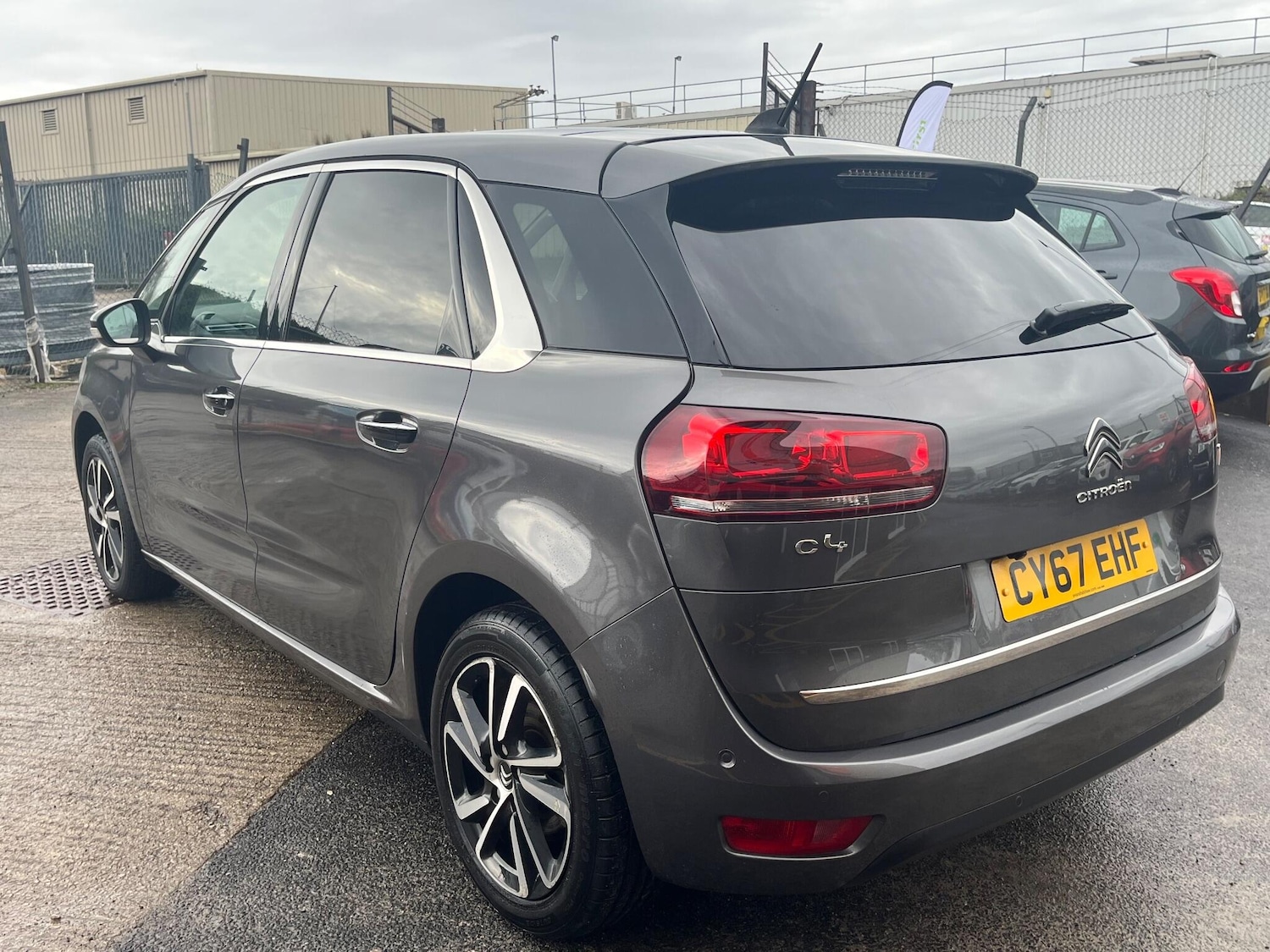 Used Citroen C4 Picasso 2017 for sale - 76727634: Photo 6