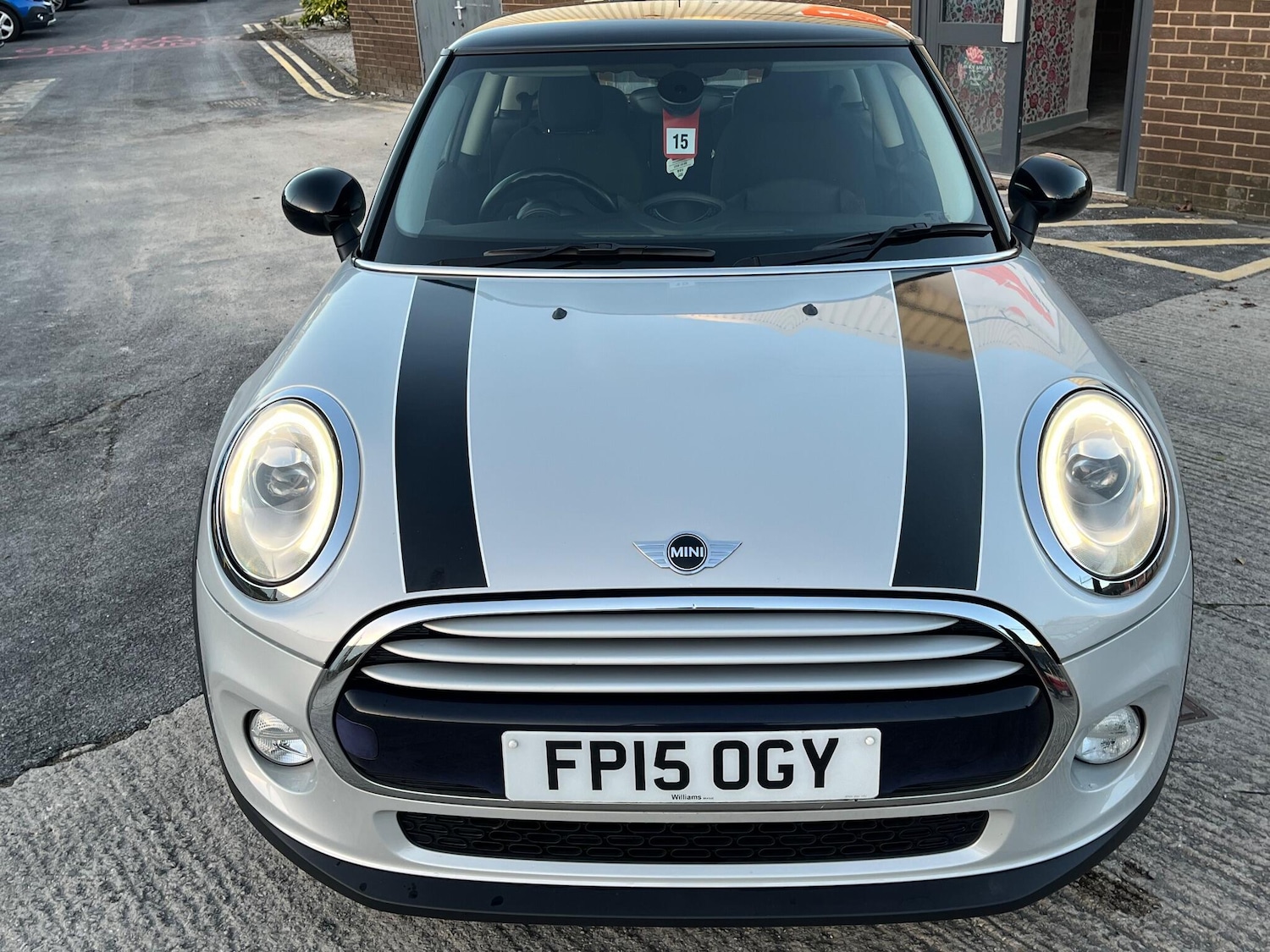 Used MINI Hatch 2015 for sale - 76666918: Photo 2