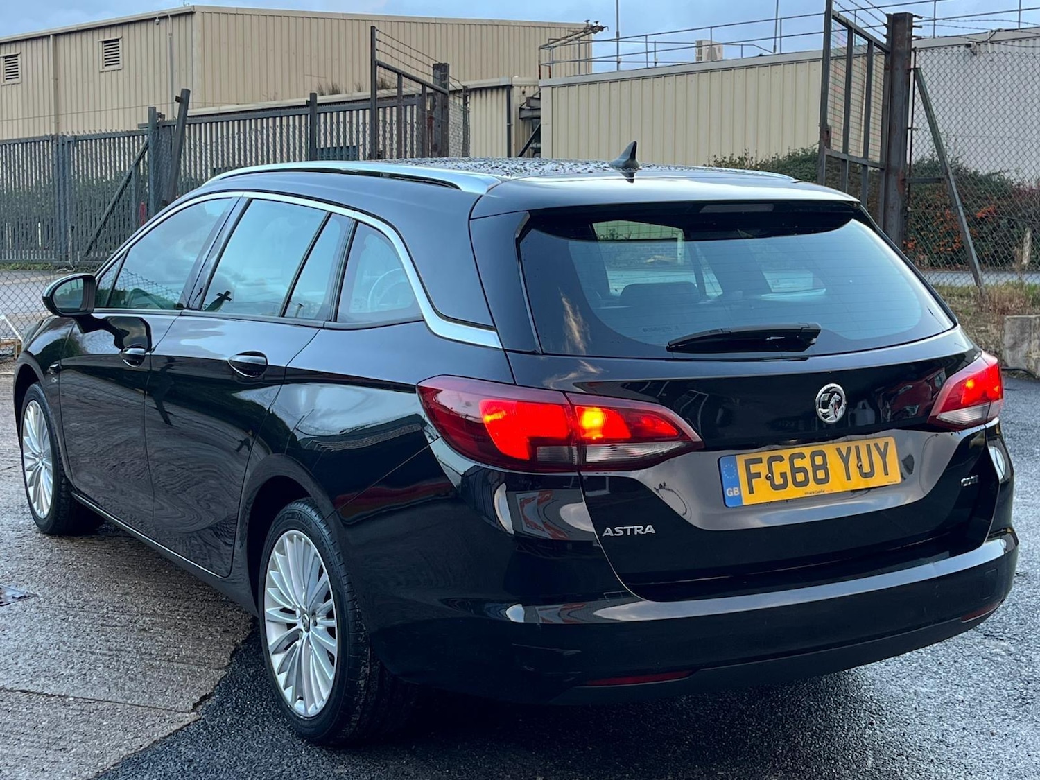 Used Vauxhall Astra 2018 for sale - 76671380: Photo 4