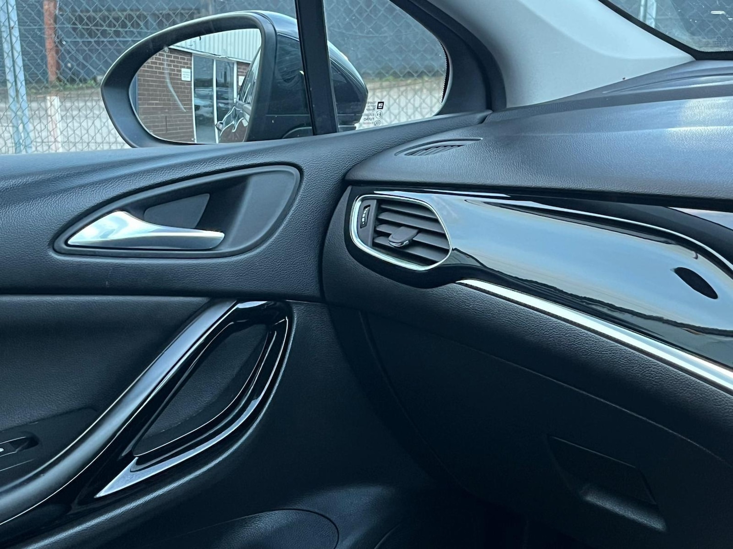 Used Vauxhall Astra 2018 for sale - 76671380: Photo 43