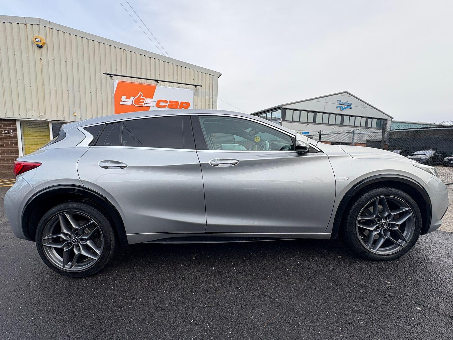 Used Infiniti Q30 2016 for sale - 77215756: Photo 11