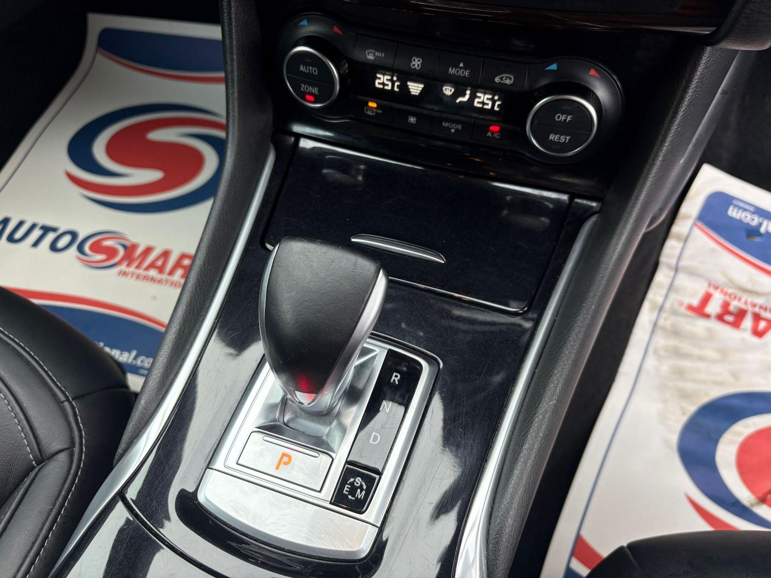 Used Infiniti Q30 2016 for sale - 77215756: Photo 18