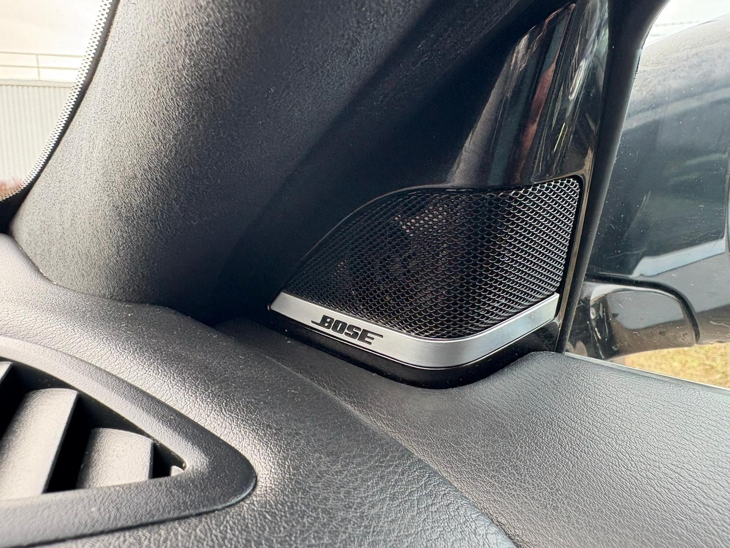 Used Infiniti Q30 2016 for sale - 77215756: Photo 77