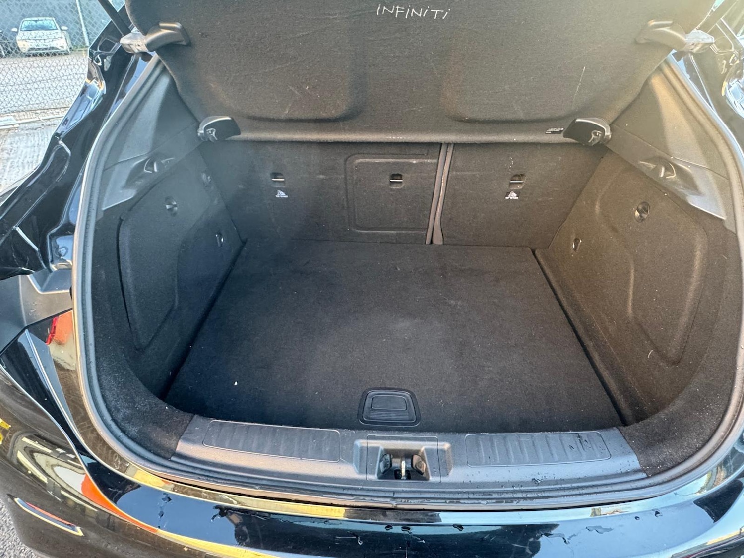 Used Infiniti Q30 2016 for sale - 77229451: Photo 43