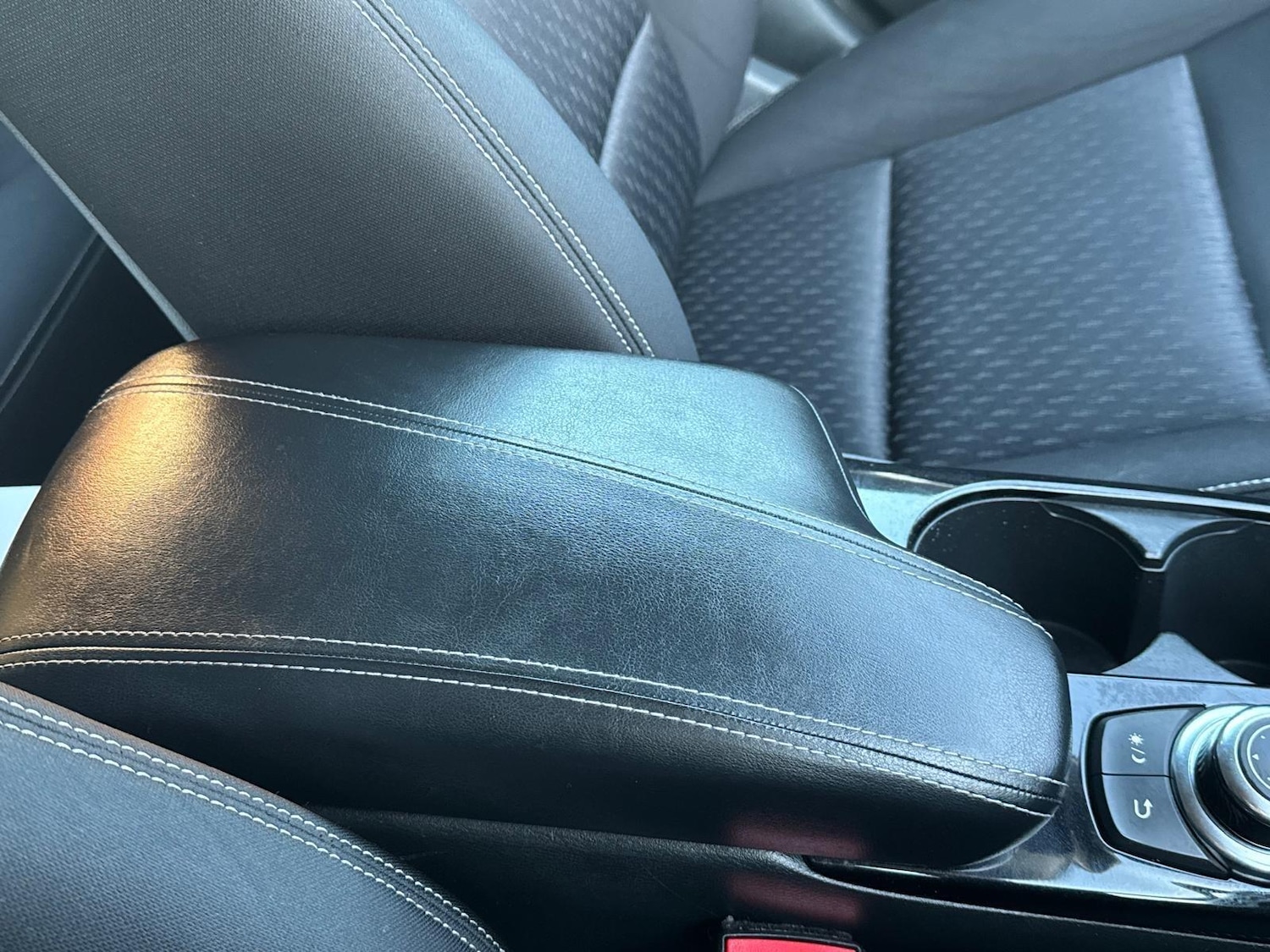 Used Infiniti Q30 2016 for sale - 77229451: Photo 77