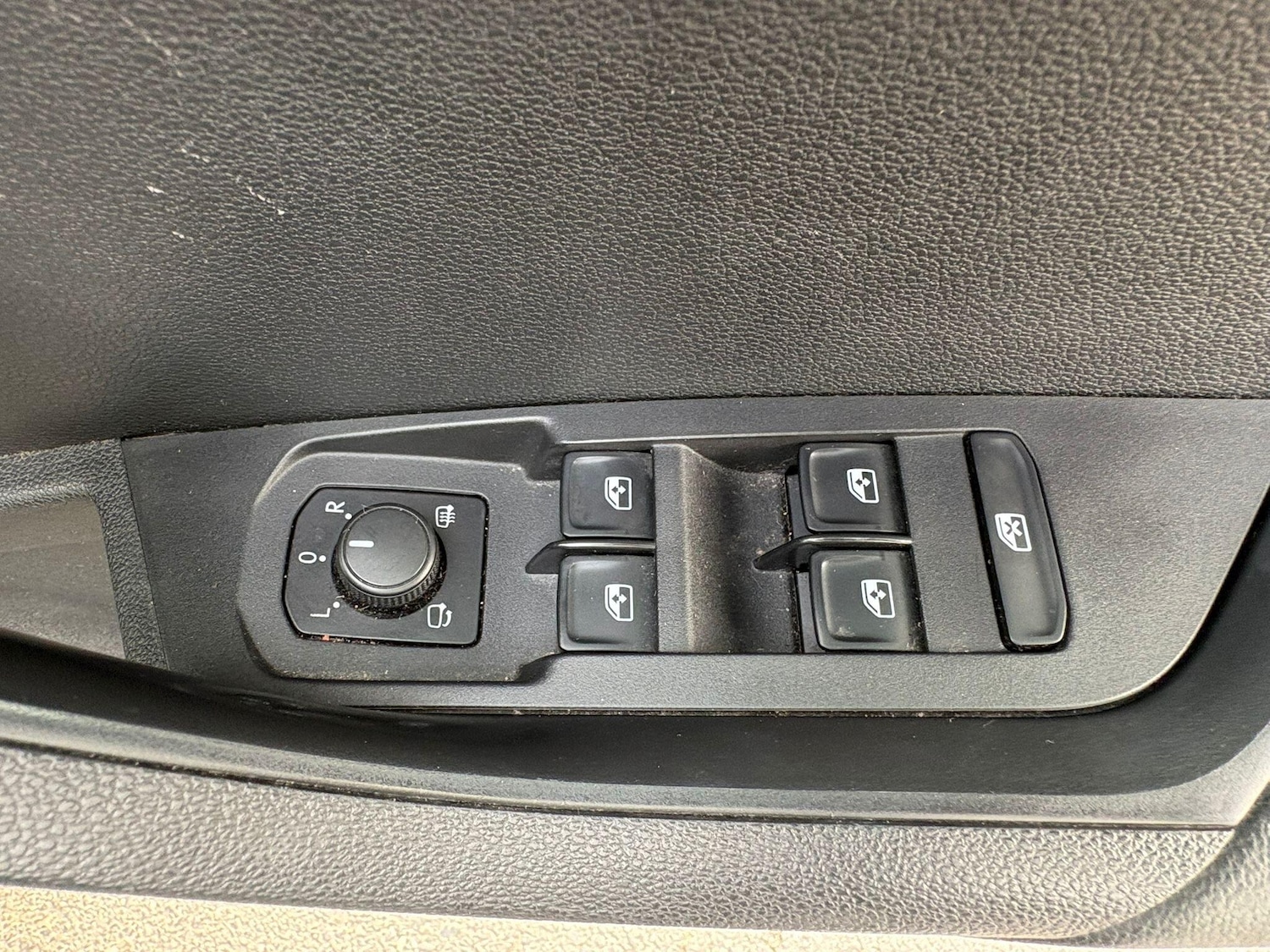 Used Skoda Karoq for sale - 77769497: Photo 37