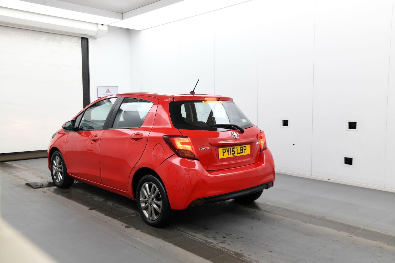 Used Toyota Yaris 2015 for sale - 78063047: Photo 14