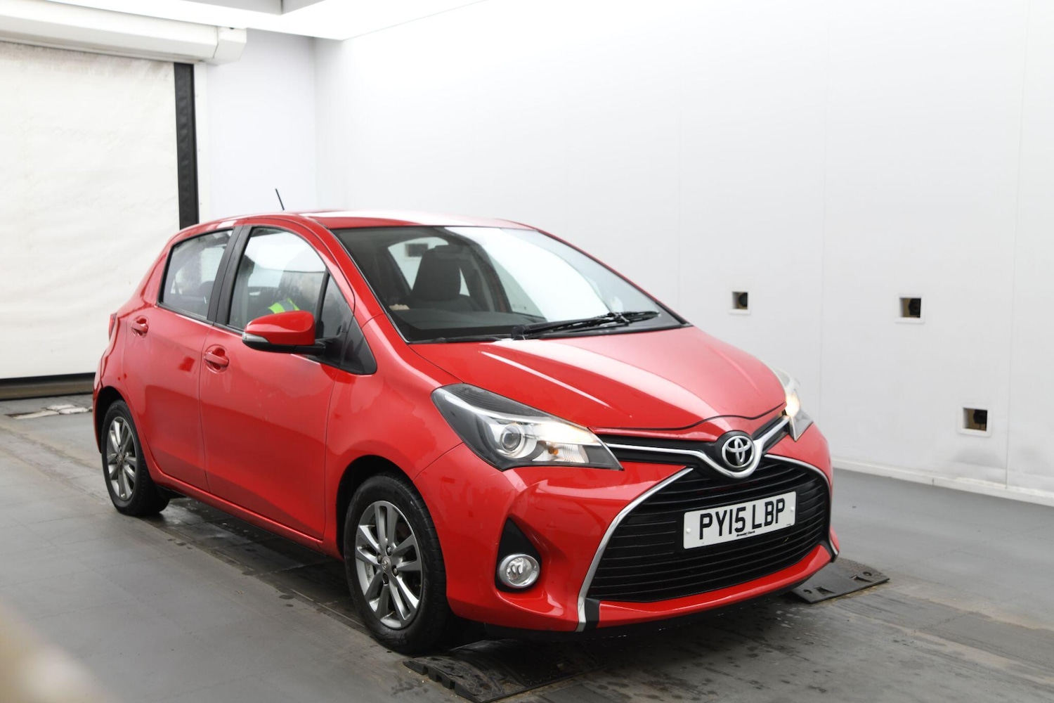 Used Toyota Yaris 2015 for sale - 78063047: Photo 16