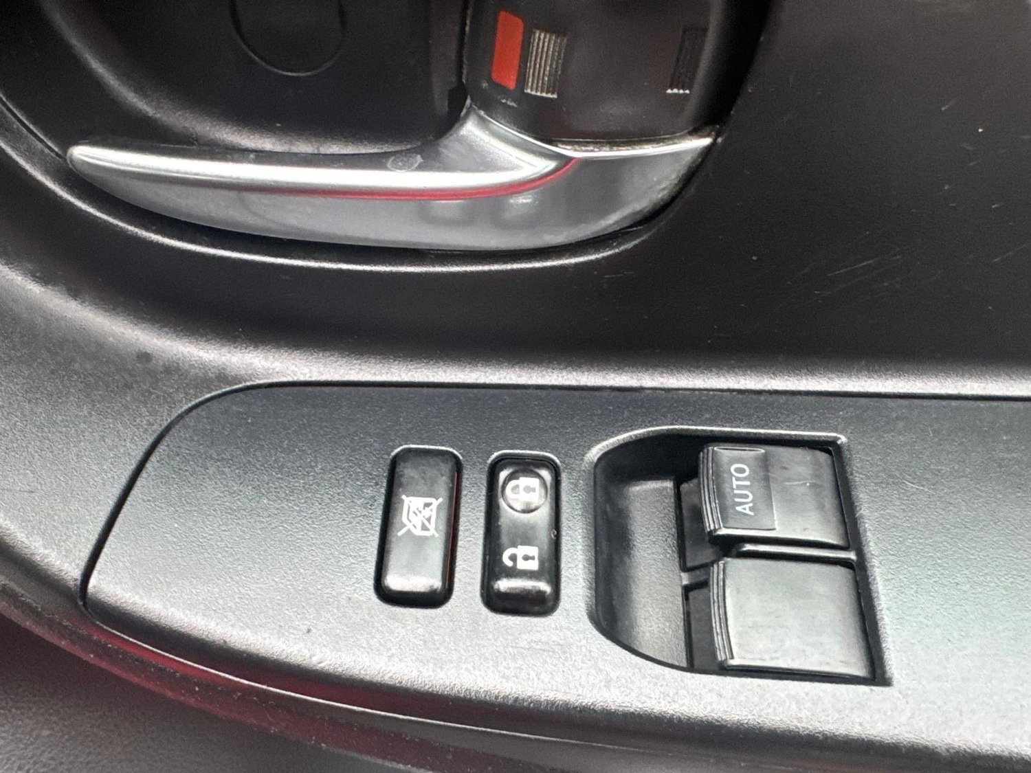 Used Toyota Yaris 2015 for sale - 78063047: Photo 37