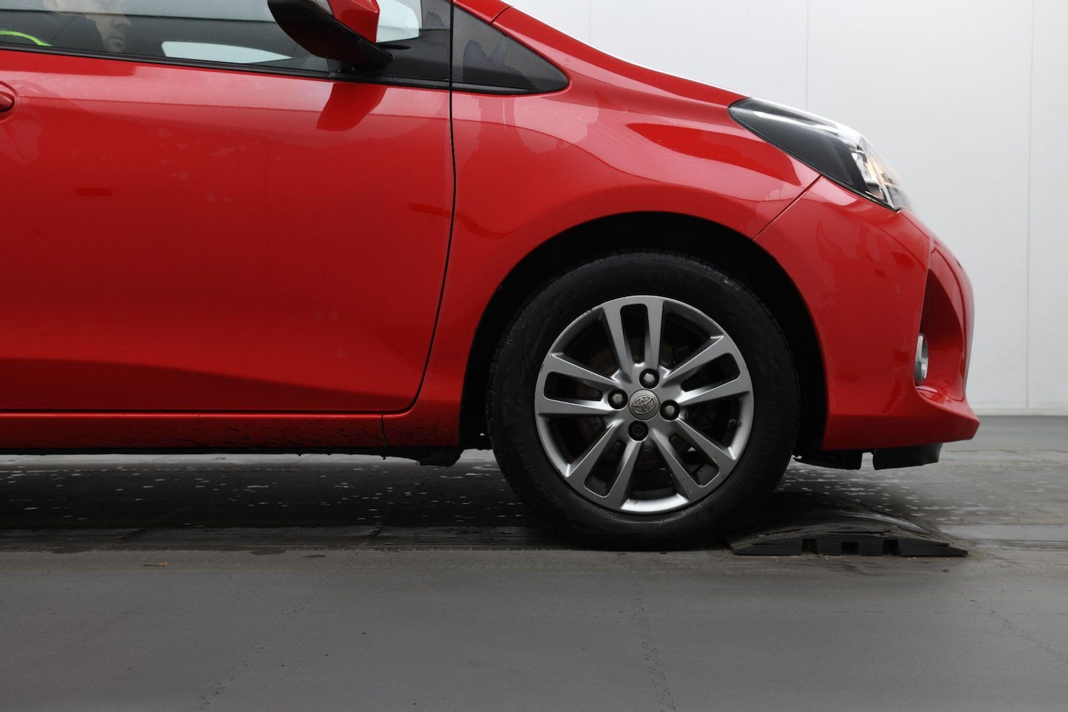 Used Toyota Yaris 2015 for sale - 78063047: Photo 45