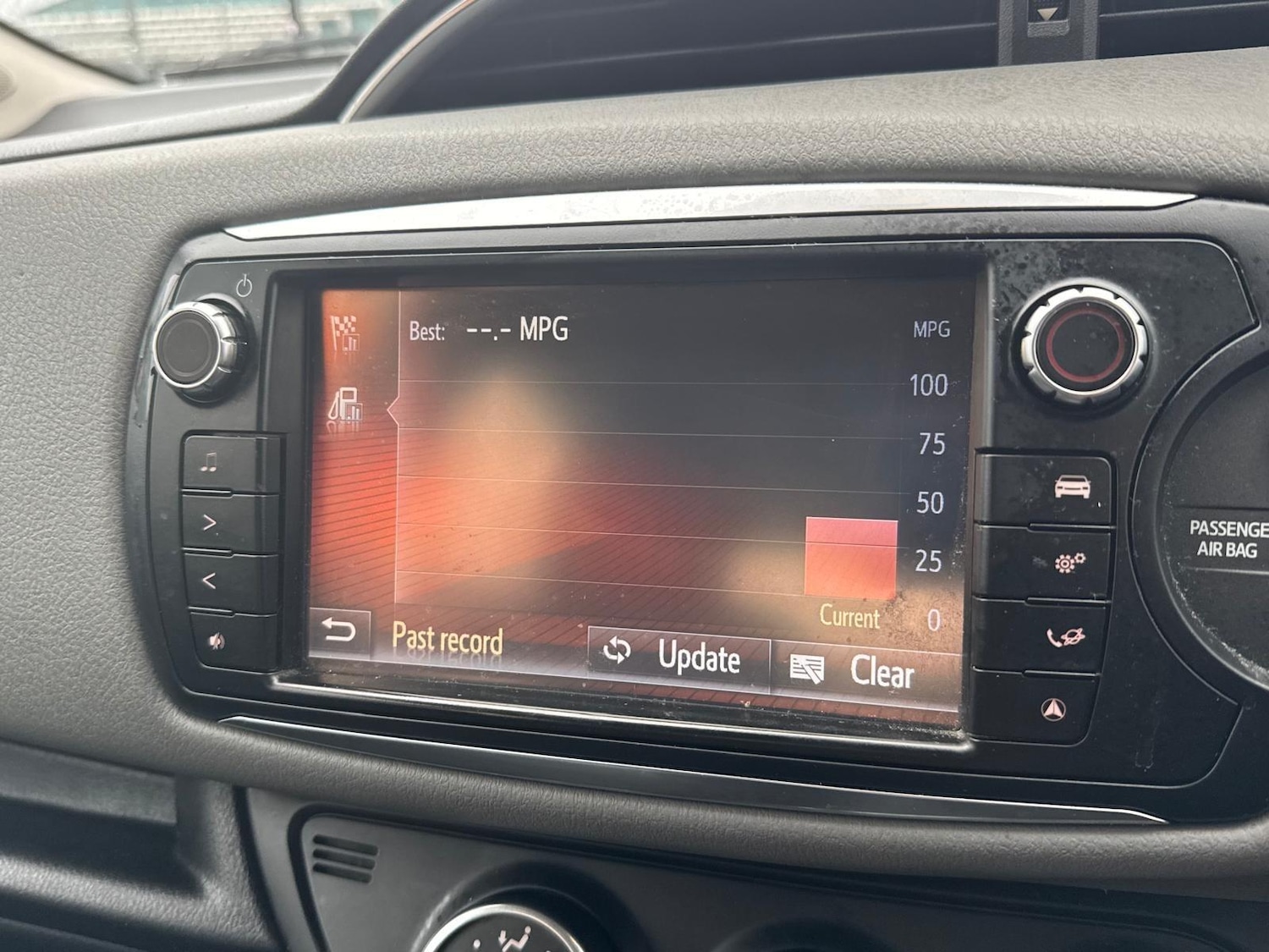 Used Toyota Yaris 2015 for sale - 78063047: Photo 54