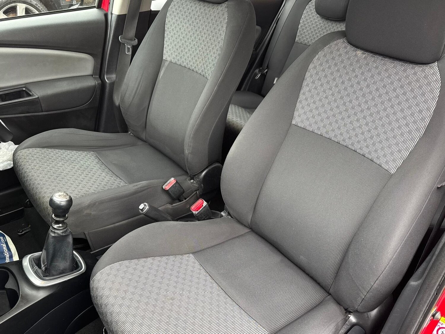 Used Toyota Yaris 2015 for sale - 78063047: Photo 60