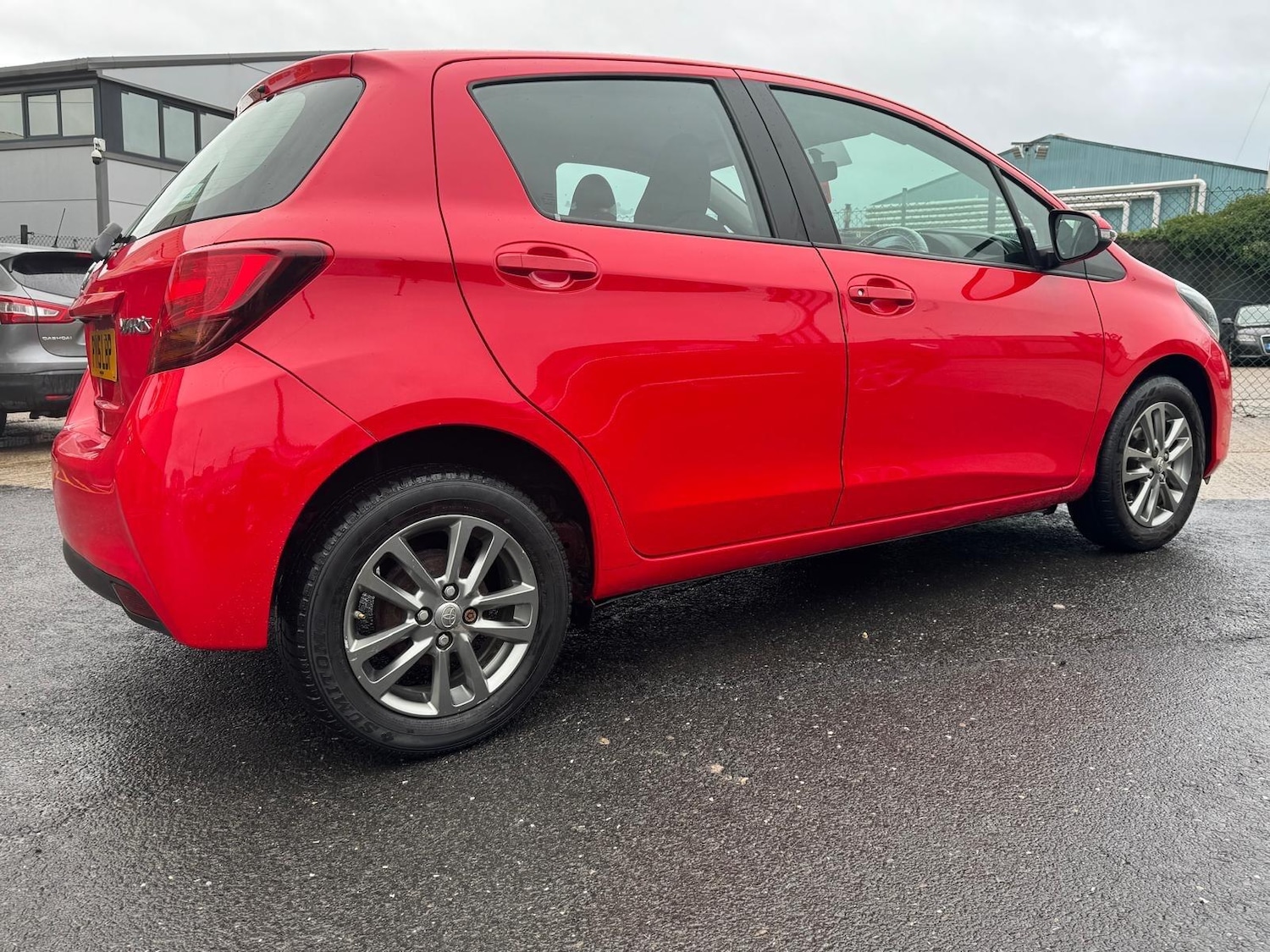 Used Toyota Yaris 2015 for sale - 78063047: Photo 78