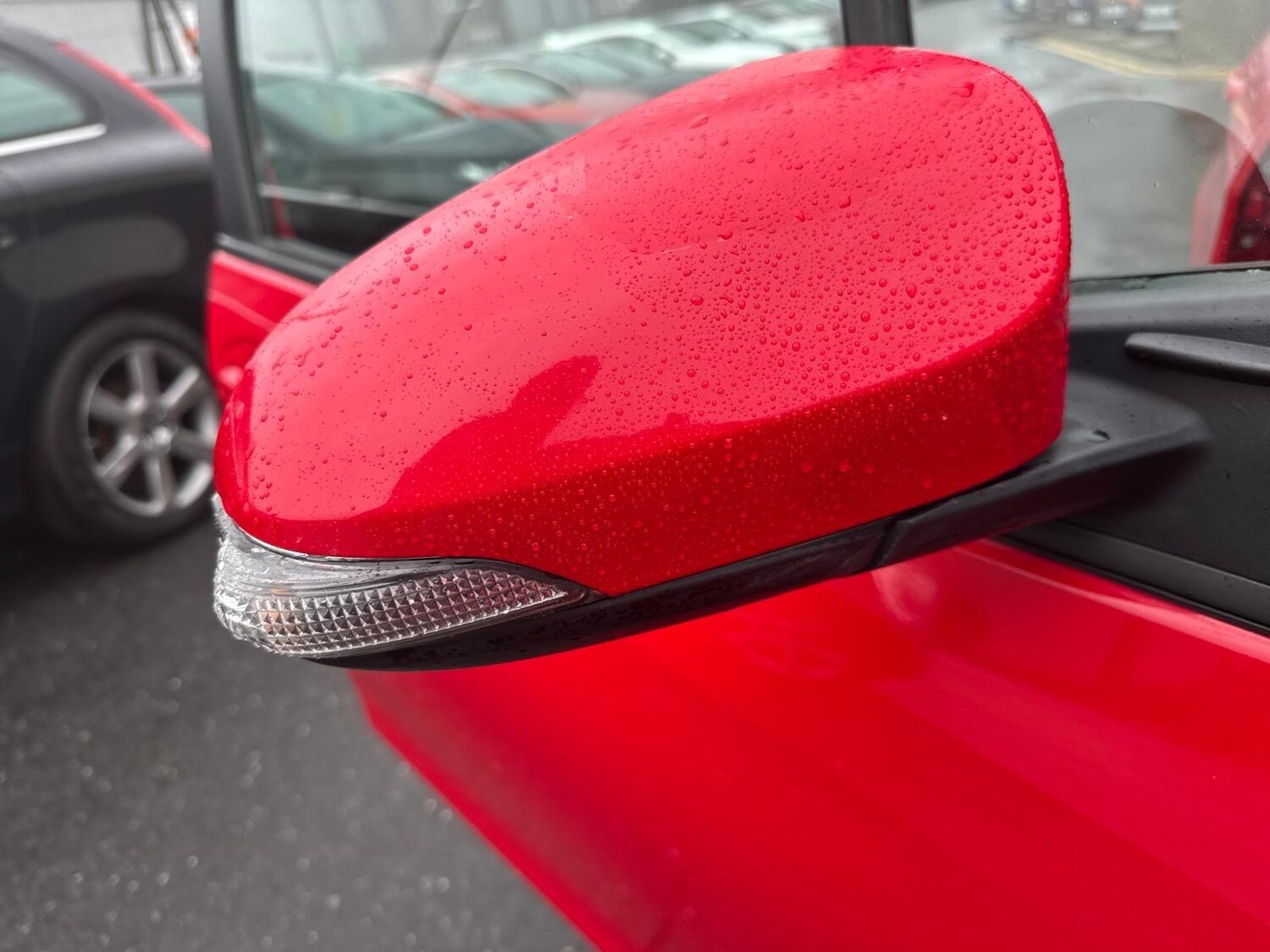 Used Toyota Yaris 2015 for sale - 78063047: Photo 84