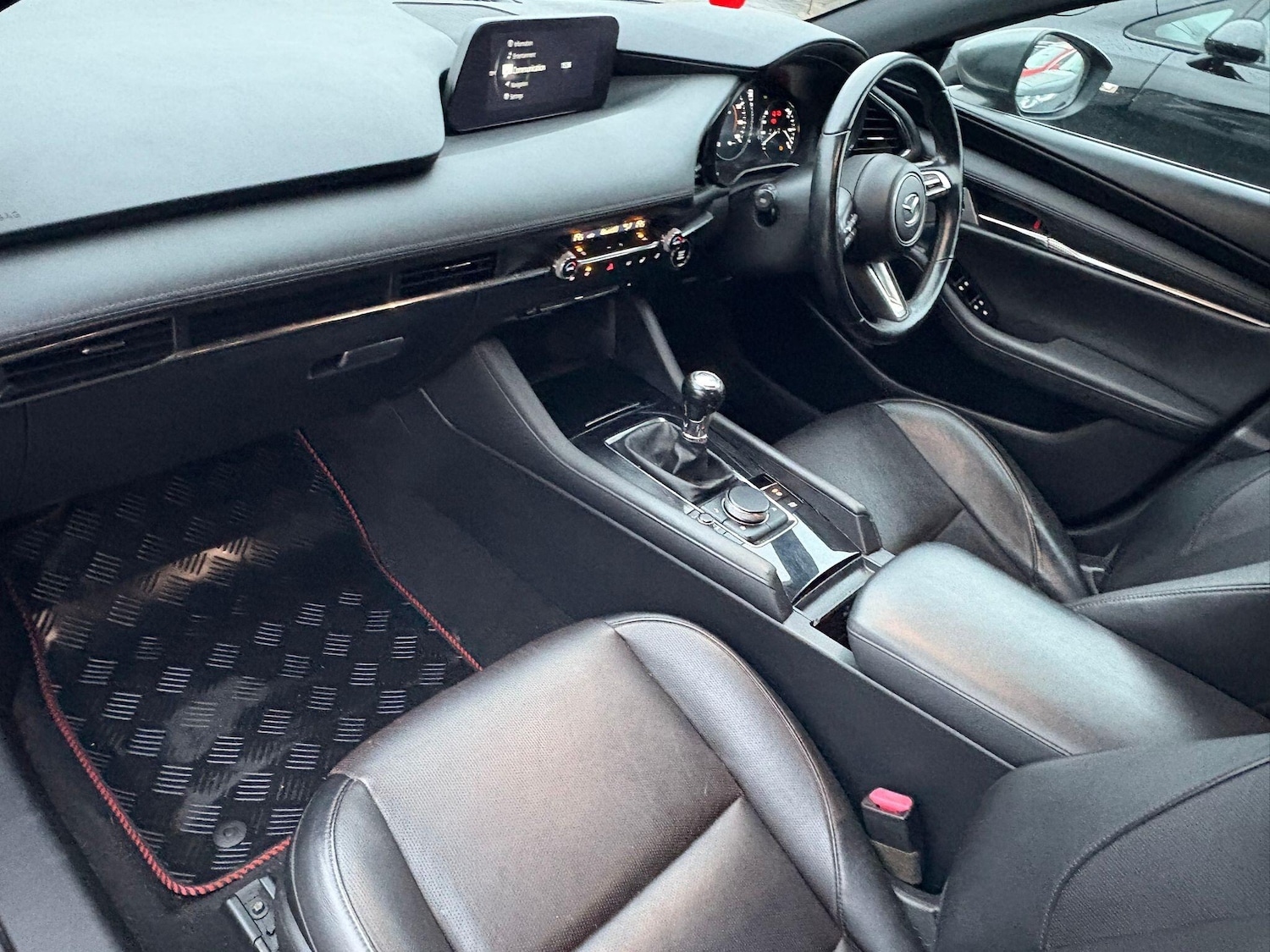 Used Mazda Mazda3 2019 for sale - 77143142: Photo 2