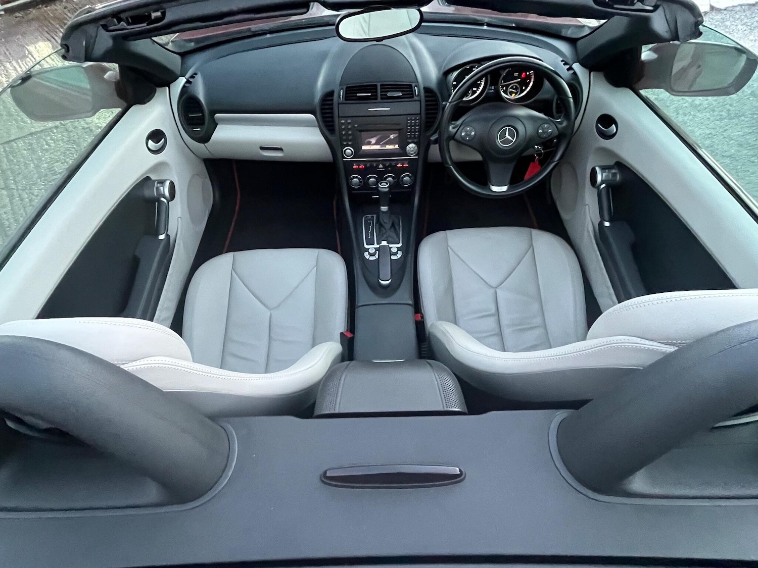 Used Mercedes-Benz SLK 2010 for sale - 76666504: Photo 20