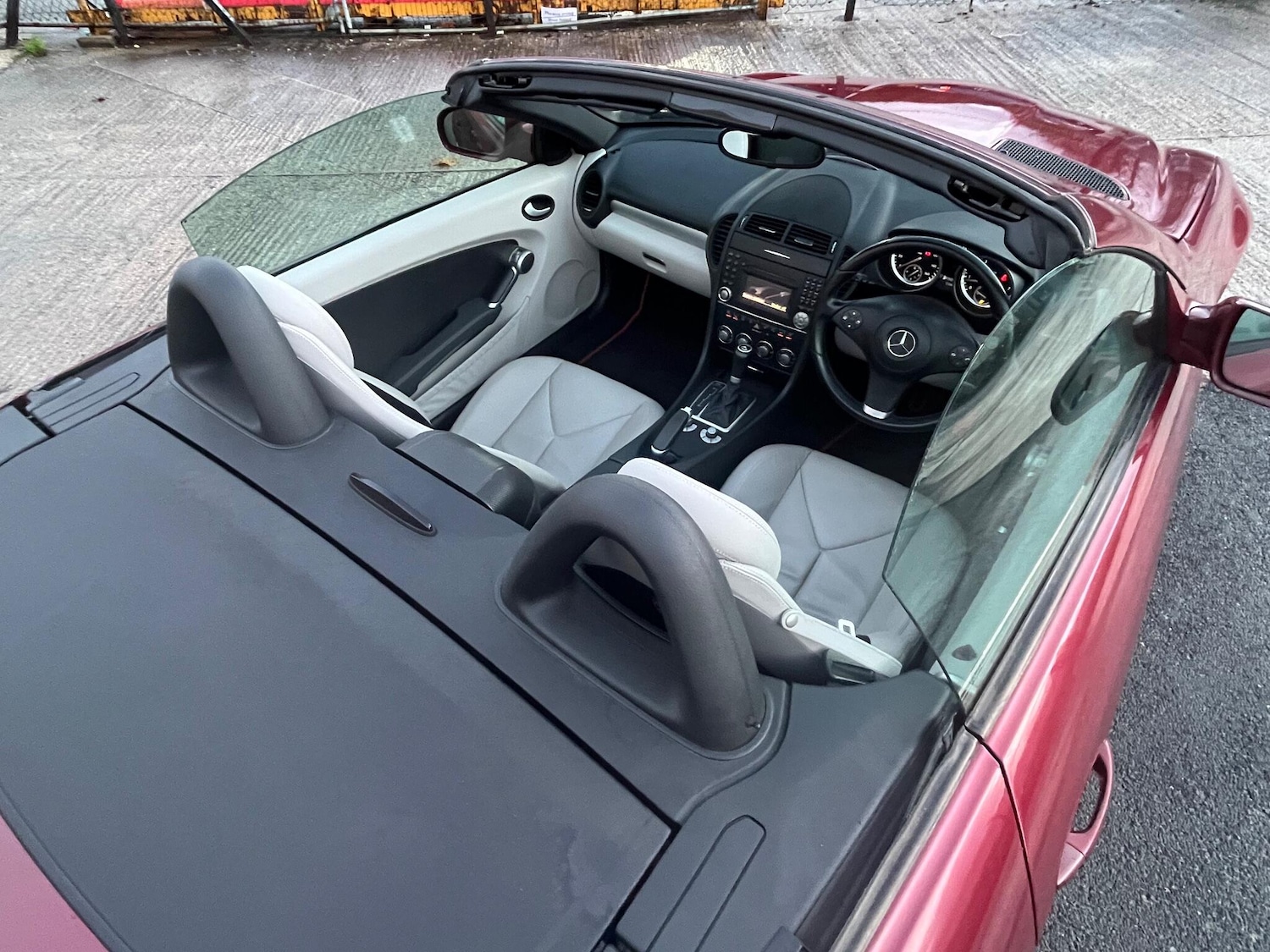 Used Mercedes-Benz SLK 2010 for sale - 76666504: Photo 22