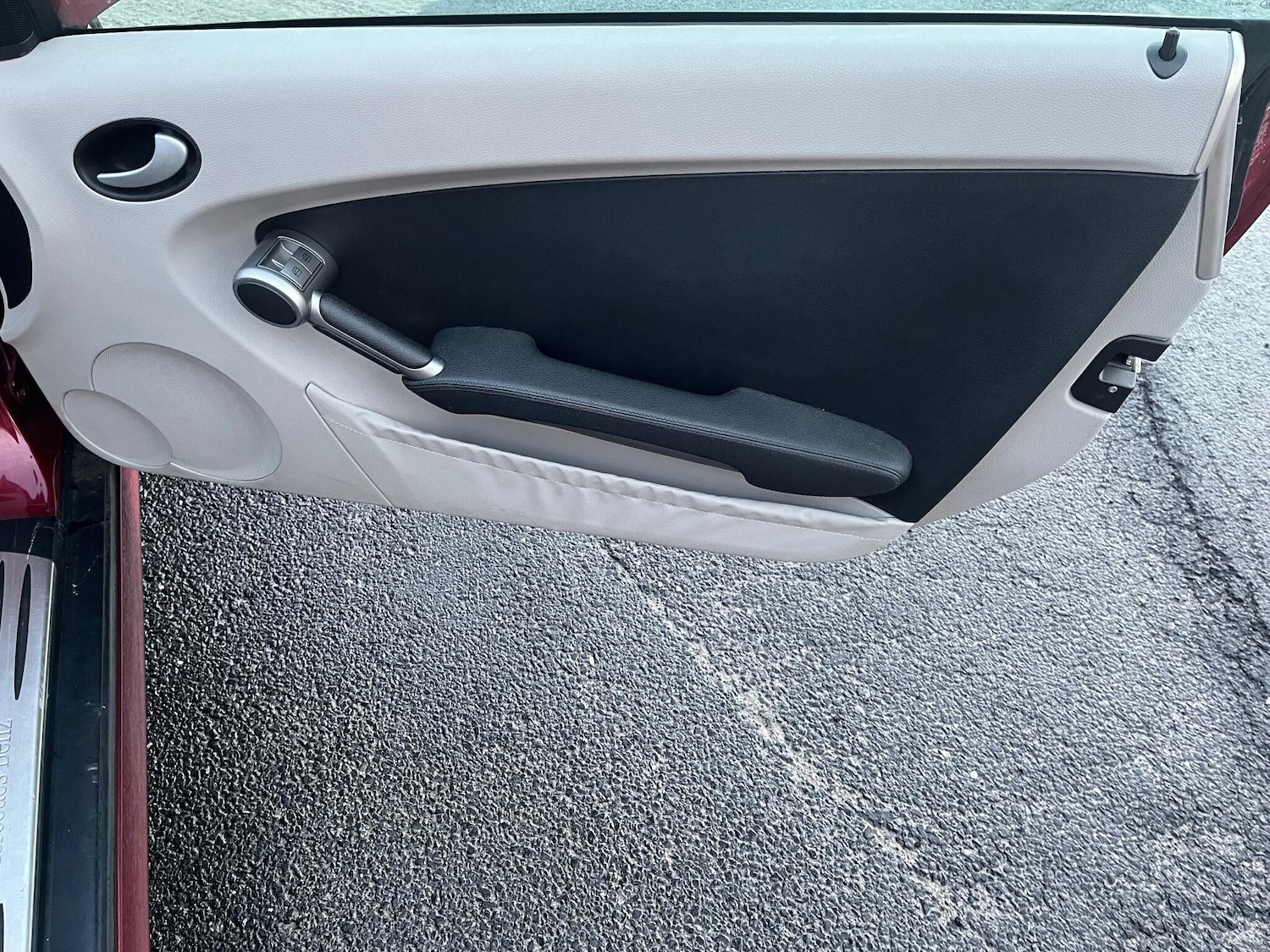 Used Mercedes-Benz SLK 2010 for sale - 76666504: Photo 27