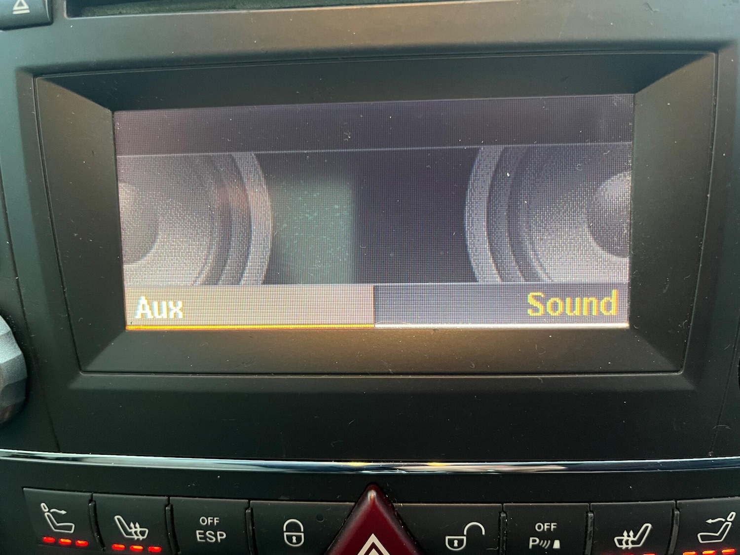 Used Mercedes-Benz SLK 2010 for sale - 76666504: Photo 34