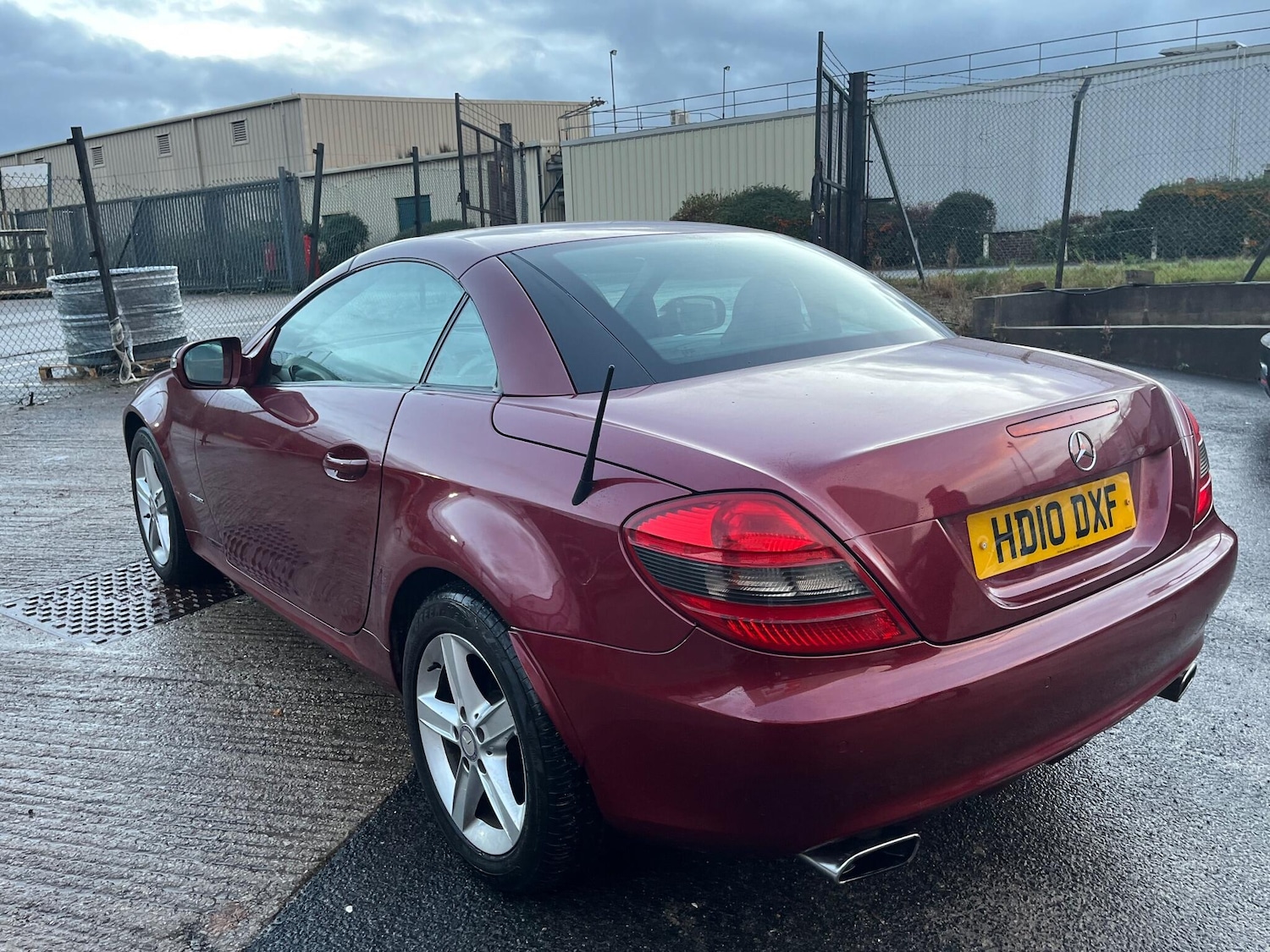 Used Mercedes-Benz SLK 2010 for sale - 76666504: Photo 8