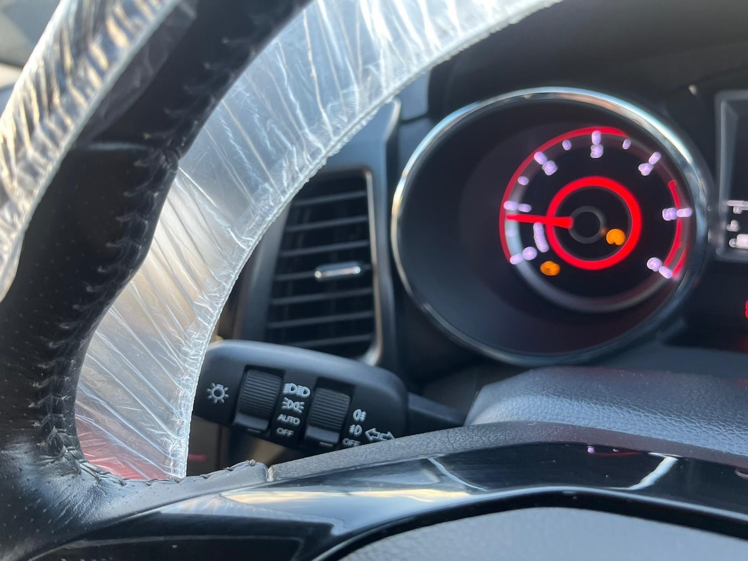 Used Ssangyong Tivoli 2016 for sale - 76801885: Photo 32