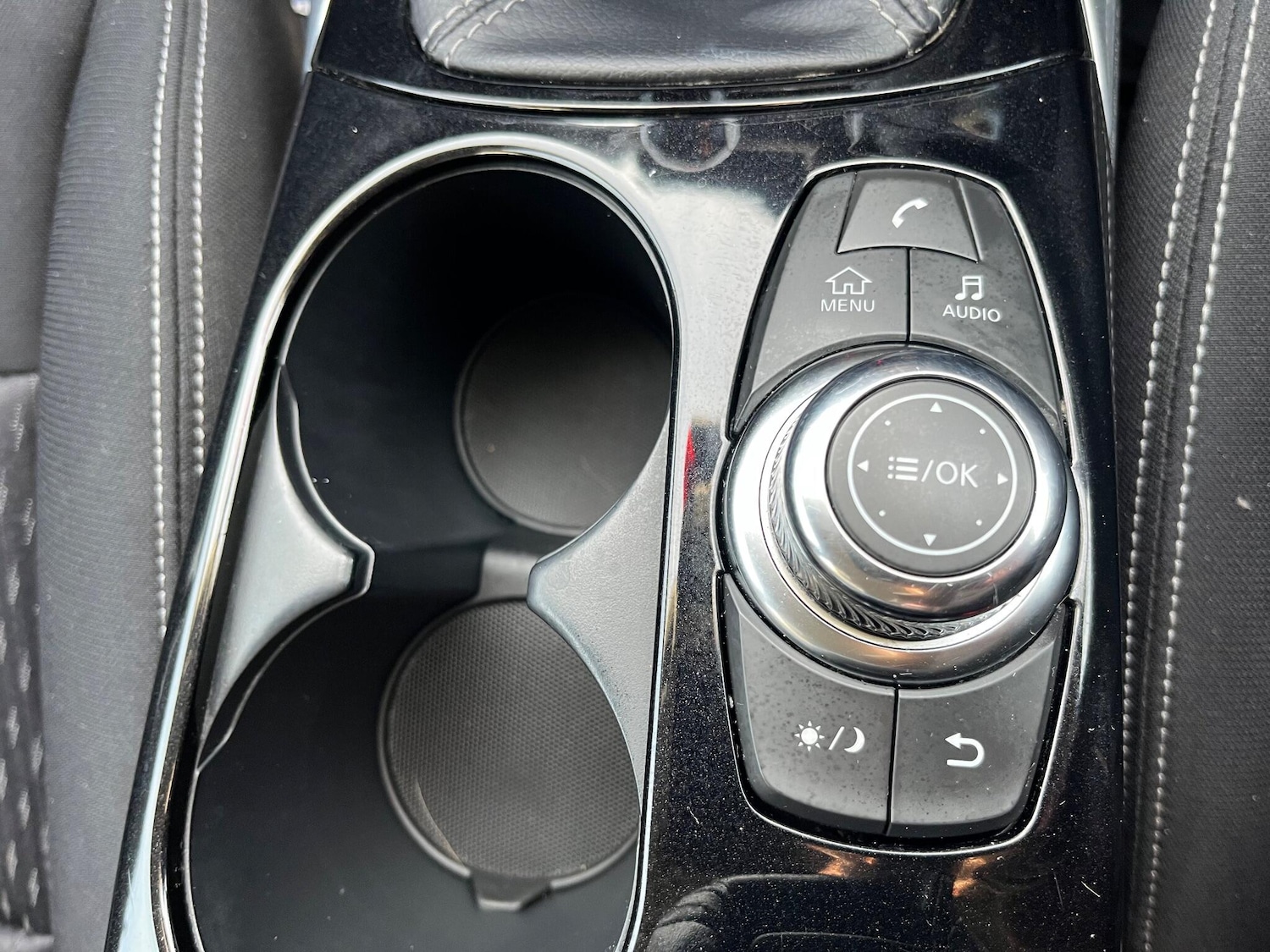 Used Infiniti Q30 for sale - 77560042: Photo 16