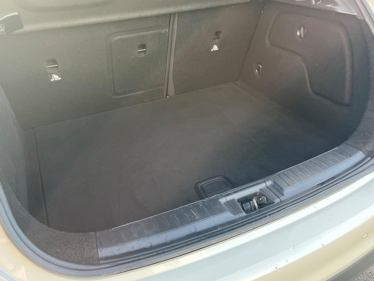 Used Infiniti Q30 for sale - 77560042: Photo 40