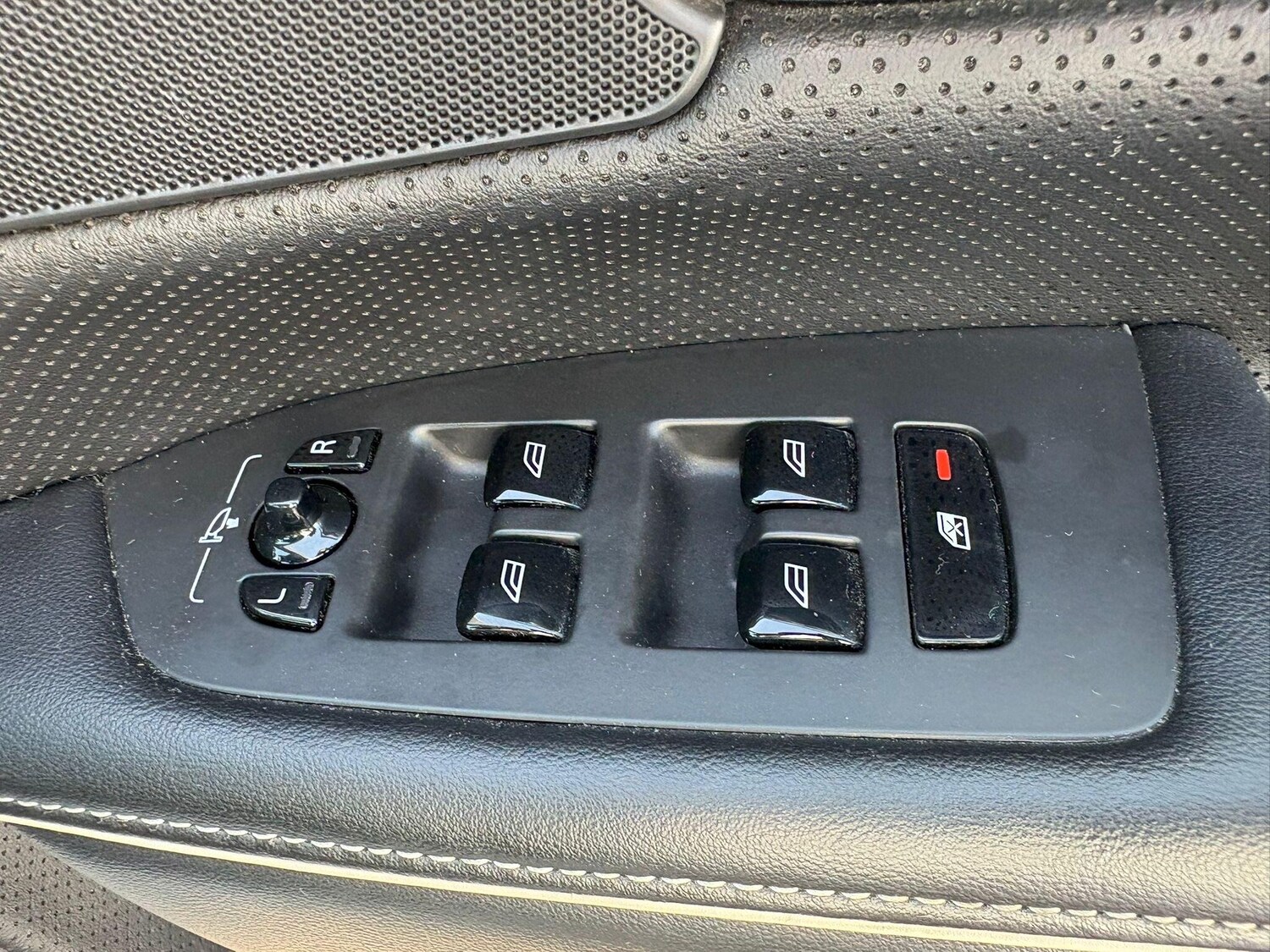 Used Volvo V90 2017 for sale - 77940181: Photo 25